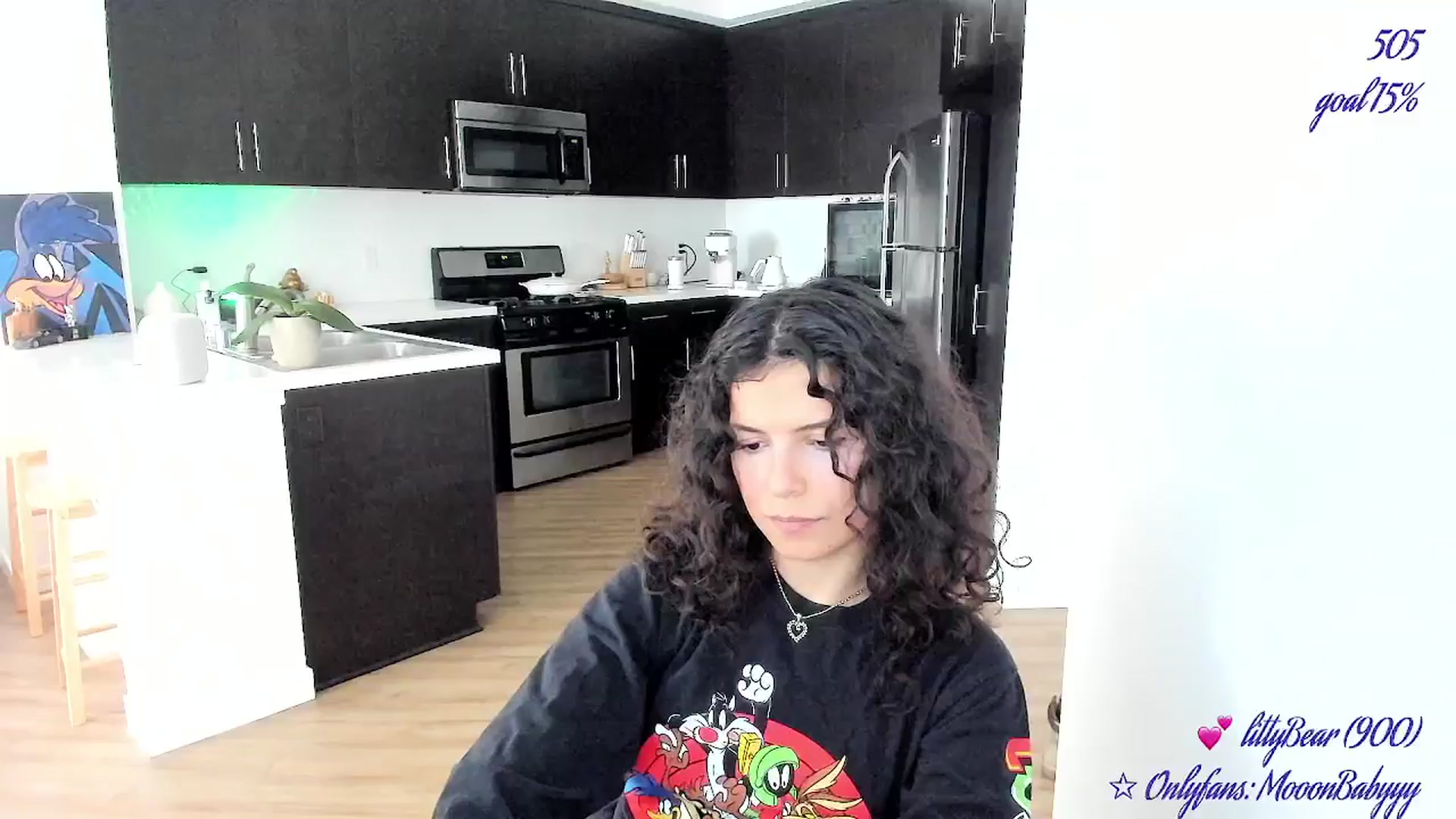 Gallery image thumbnail from vroom's myfreecams stream on, 05/24/2025, 23:40 image 20 of 20