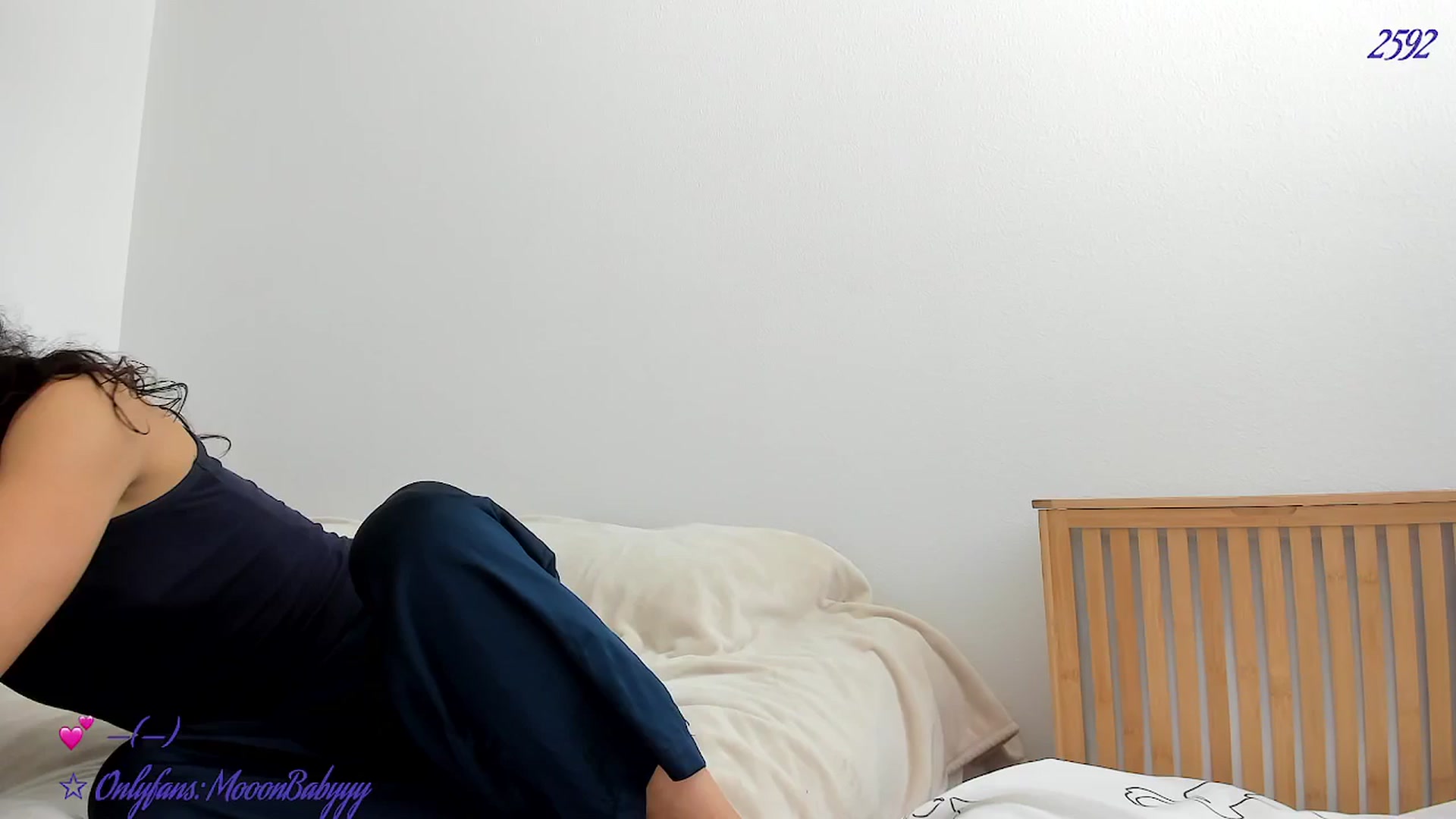 Gallery image thumbnail from vroom's myfreecams stream on, 06/07/2025, 22:32 image 2 of 20