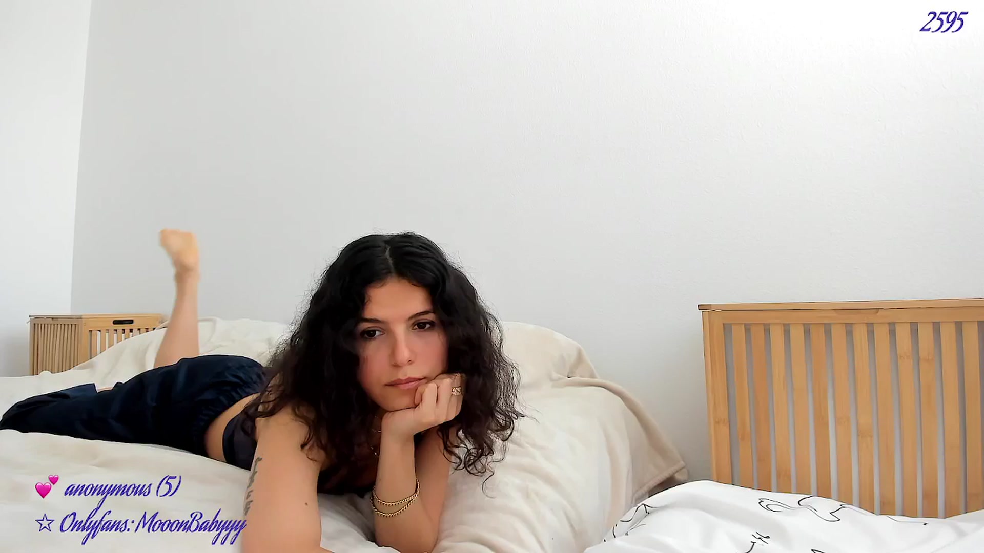Gallery image thumbnail from vroom's myfreecams stream on, 06/07/2025, 22:32 image 5 of 20