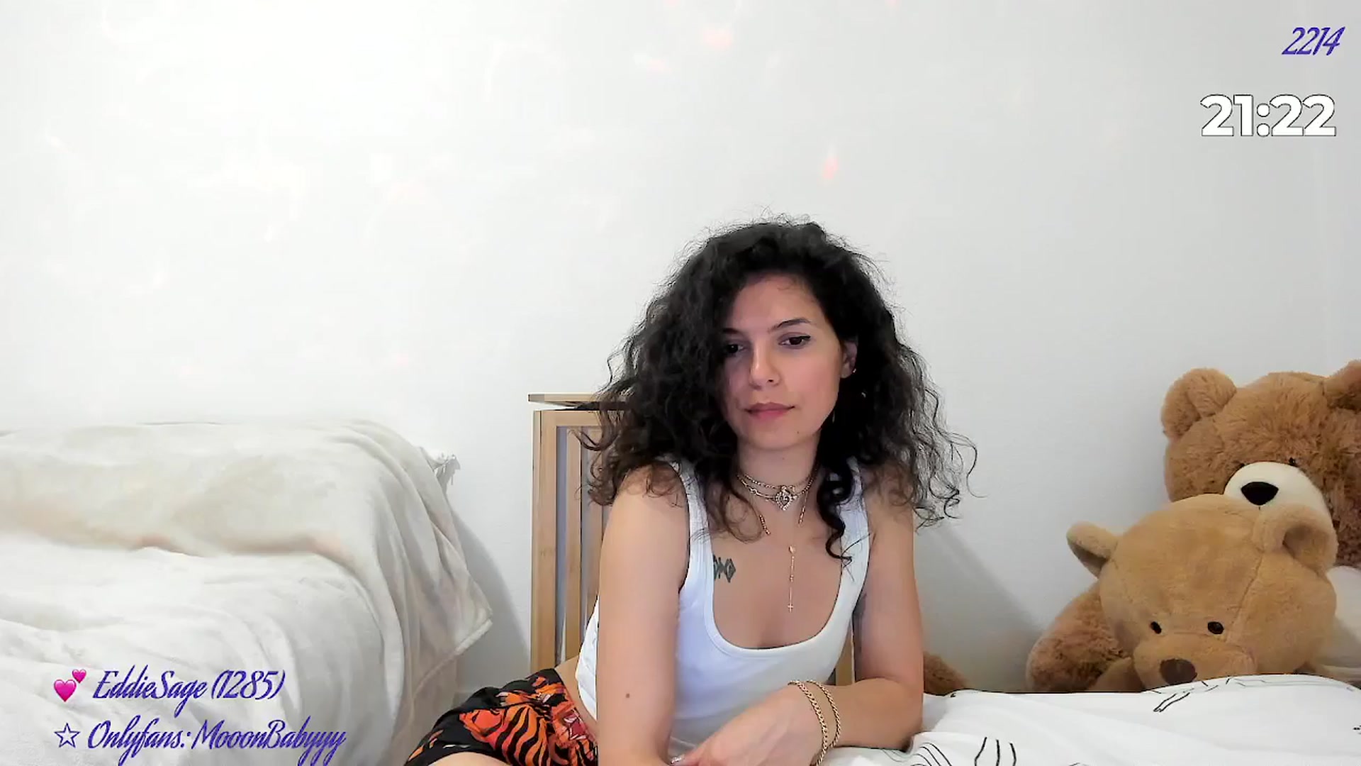Gallery image thumbnail from vroom's myfreecams stream on, 06/14/2025, 06:55 image 7 of 20