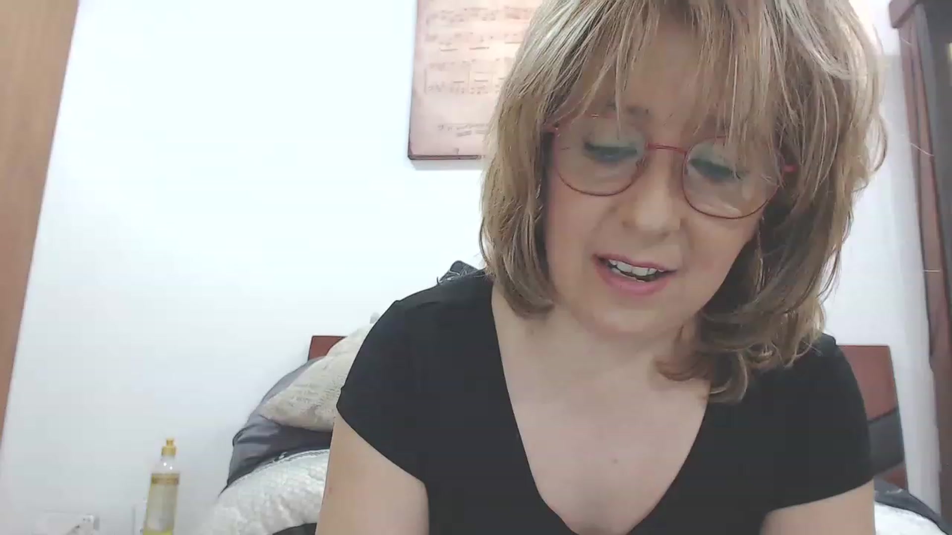 Gallery image thumbnail from wackycharm's myfreecams stream on, 11/17/2022, 23:59 image 6 of 20