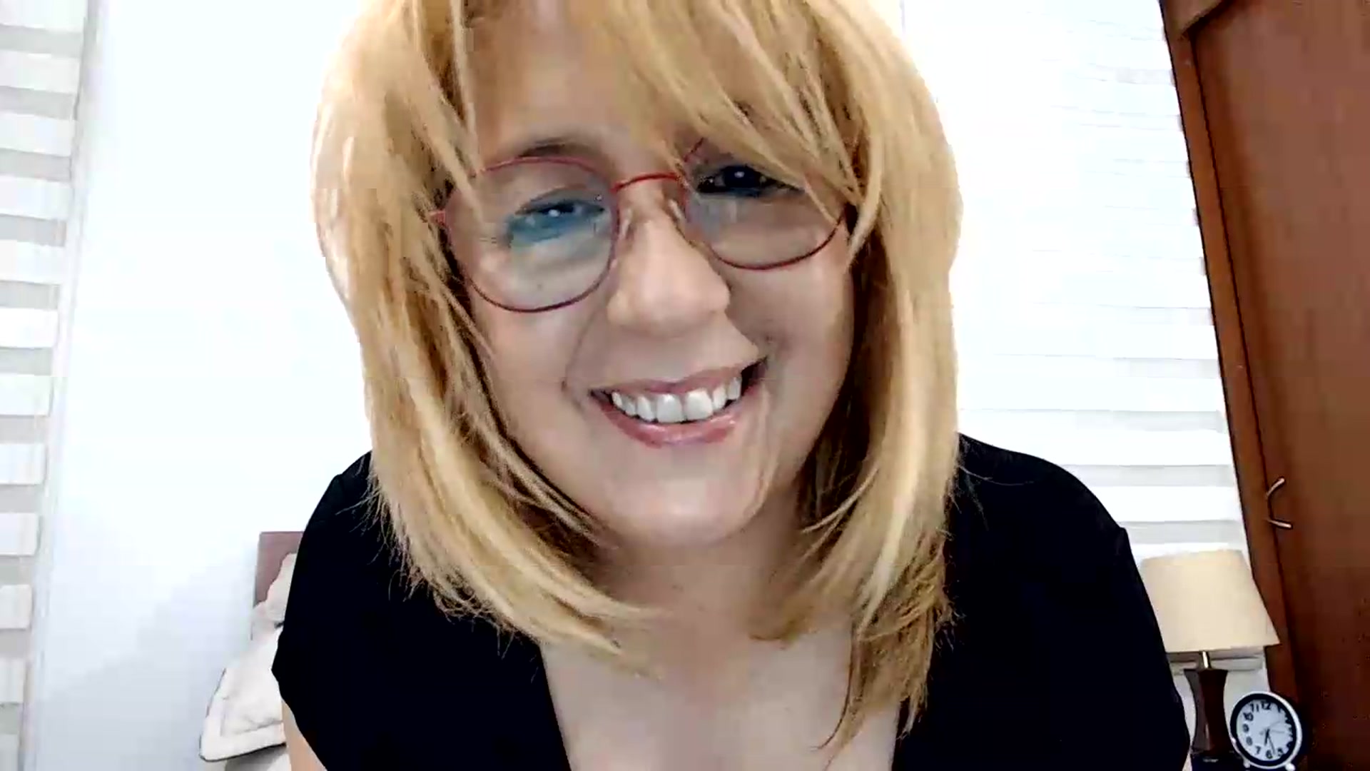 Gallery image thumbnail from wackycharm's myfreecams stream on, 08/11/2026, 23:37 image 18 of 20