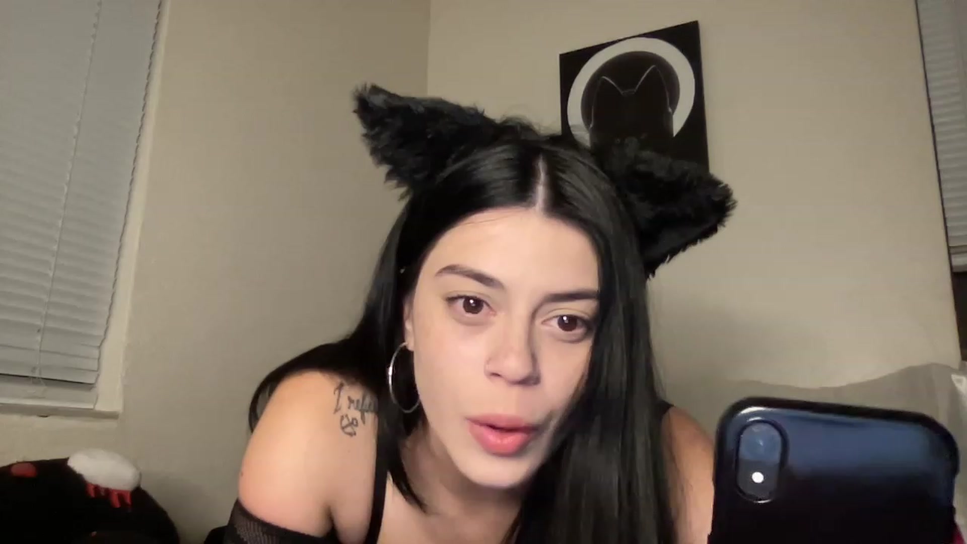 Gallery image thumbnail from waifujennaa's myfreecams stream on, 11/19/2022, 03:55 image 9 of 20