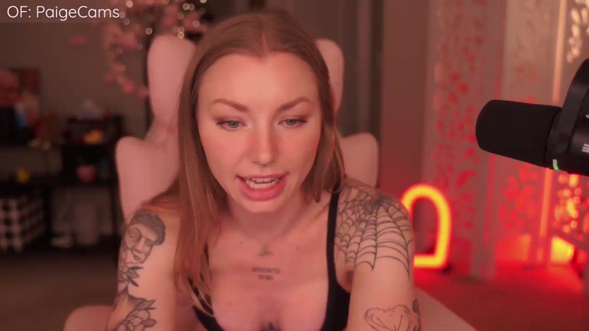 Gallery image thumbnail from wannabeMILF's myfreecams stream on, 06/02/2026, 05:20 image 19 of 20