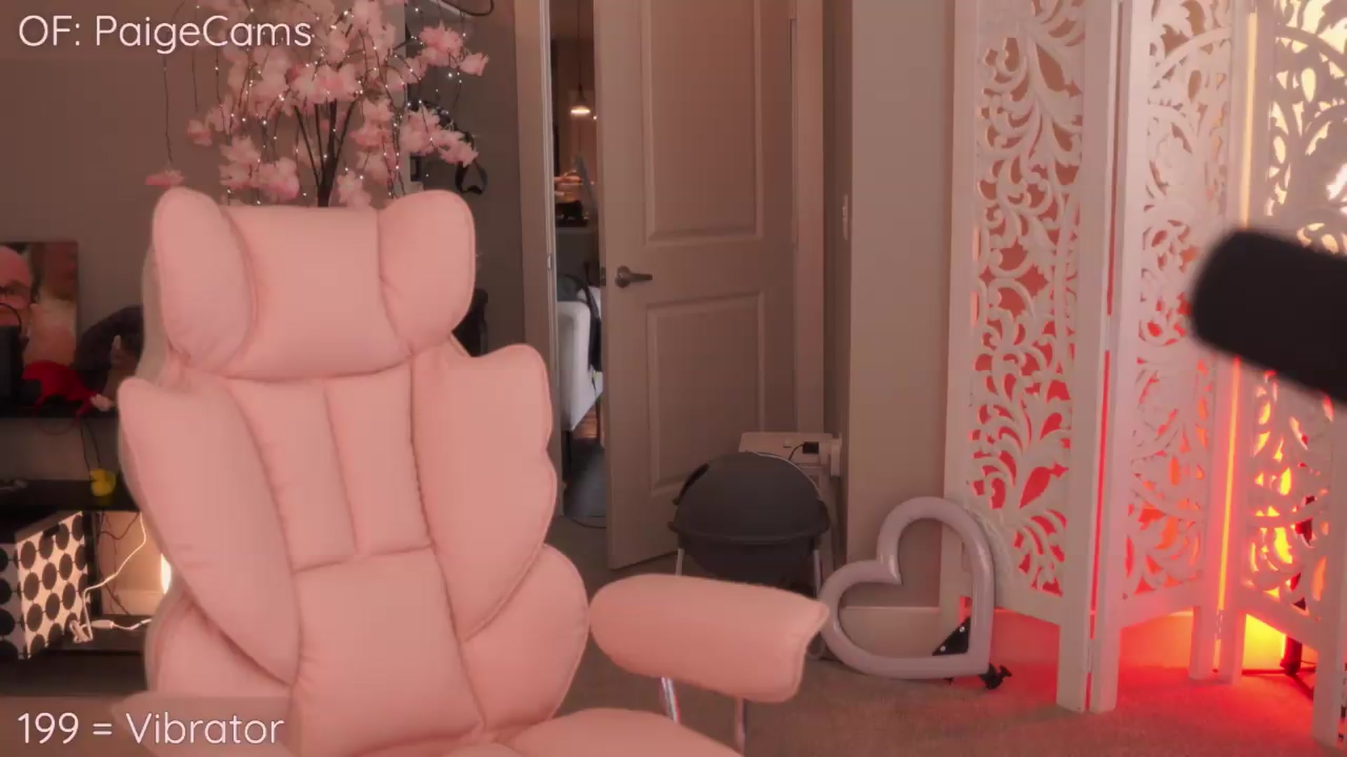 Gallery image thumbnail from wannabeMILF's myfreecams stream on, 07/30/2026, 24:01 image 11 of 20