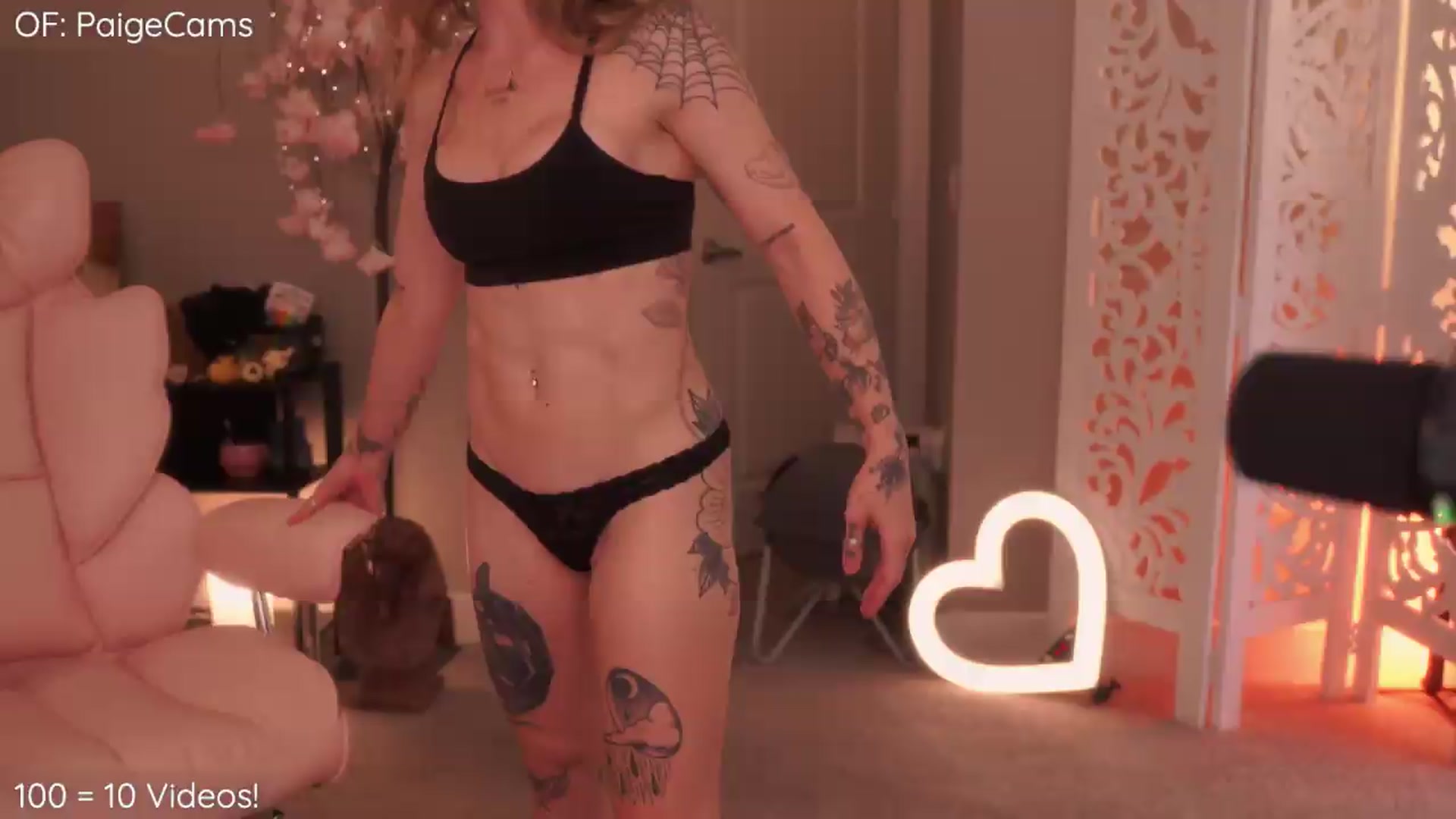 Gallery image thumbnail from wannabeMILF's myfreecams stream on, 08/12/2026, 02:19 image 10 of 20