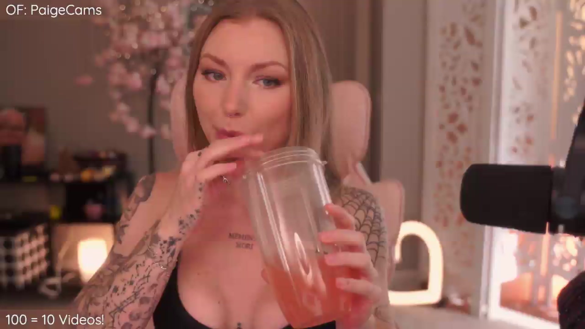 Gallery image thumbnail from wannabeMILF's myfreecams stream on, 08/26/2026, 20:56 image 8 of 20
