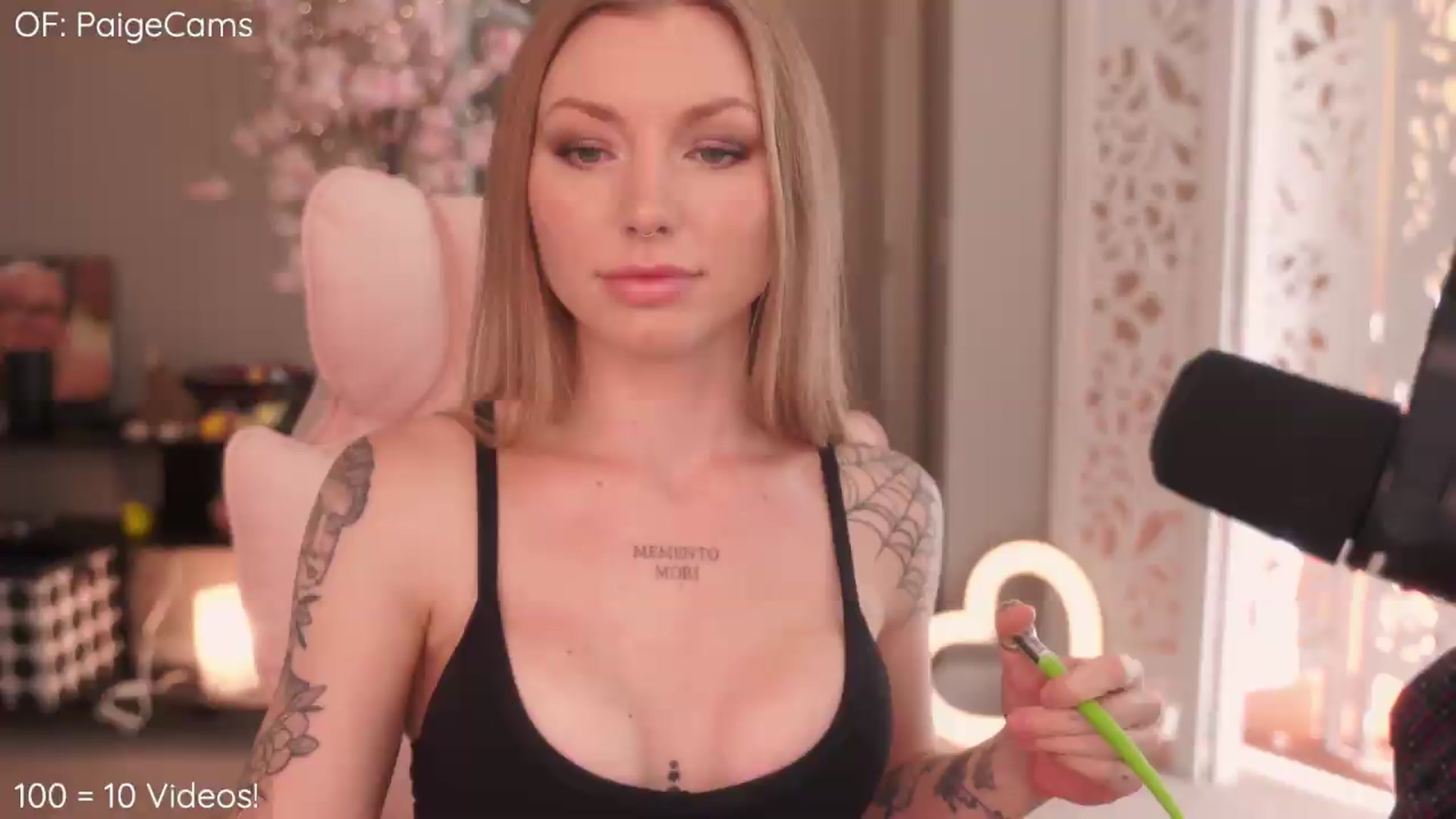 Gallery image thumbnail from wannabeMILF's myfreecams stream on, 08/26/2026, 20:56 image 15 of 20