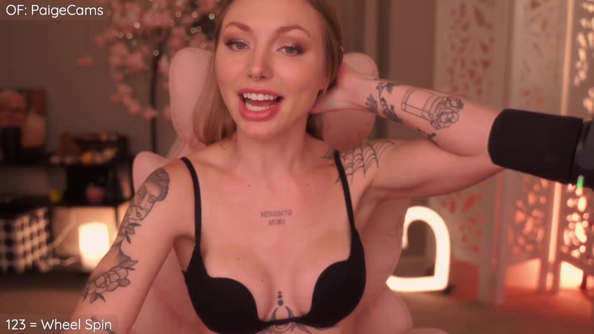 Gallery image thumbnail from wannabeMILF's myfreecams stream on, 08/29/2026, 22:57 image 19 of 20