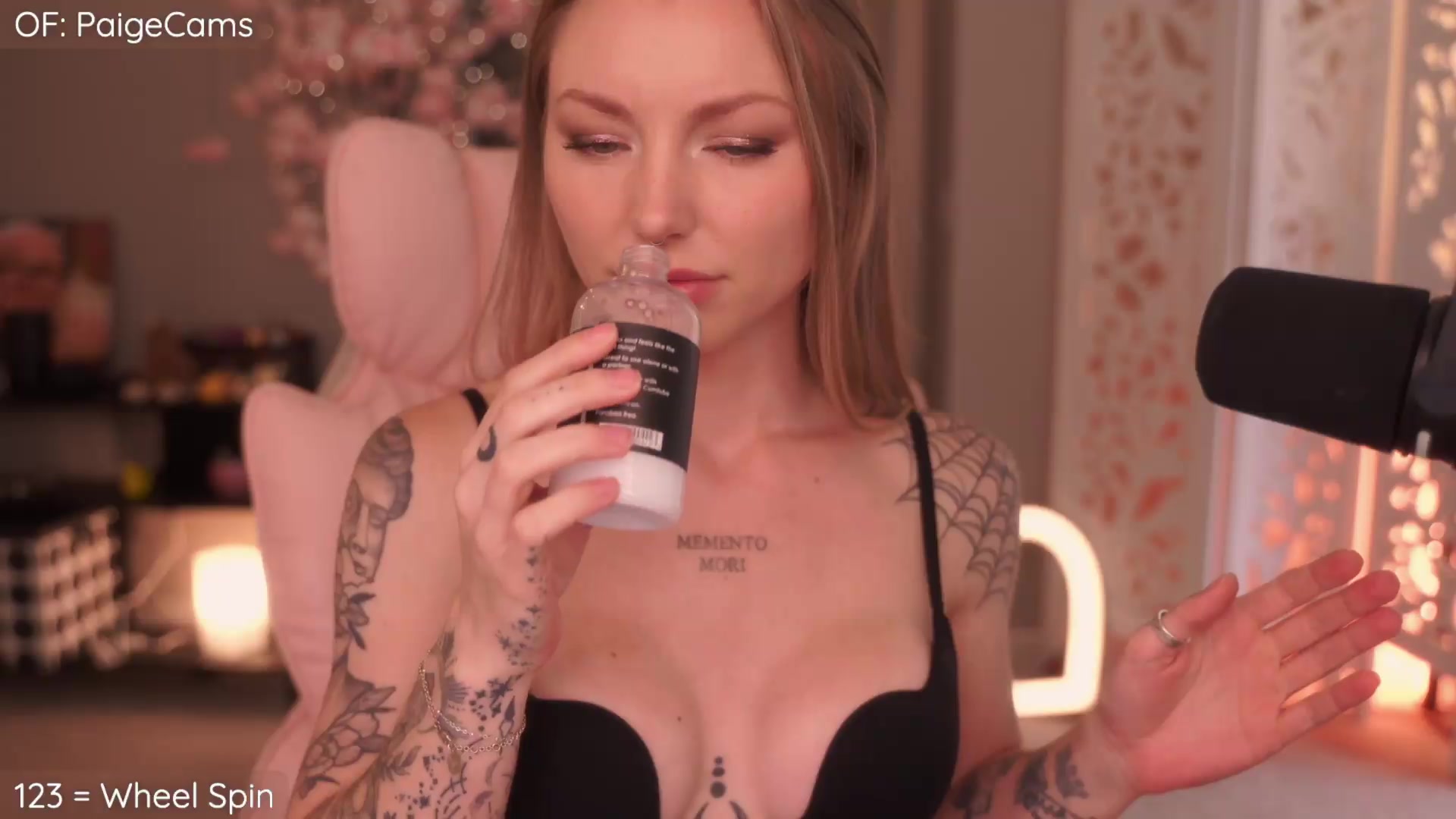 Gallery image thumbnail from wannabeMILF's myfreecams stream on, 08/29/2026, 22:57 image 17 of 20