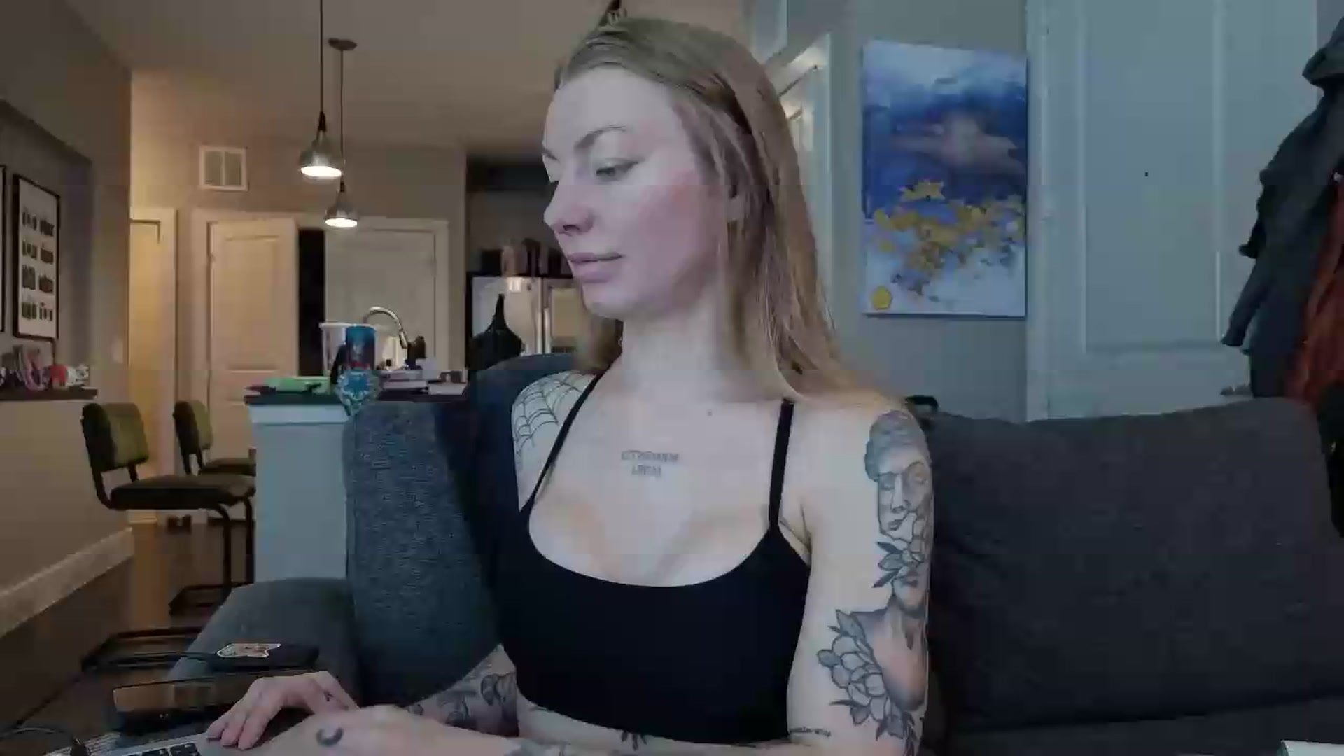 Gallery image thumbnail from wannabeMILF's myfreecams stream on, 09/01/2026, 23:57 image 2 of 20