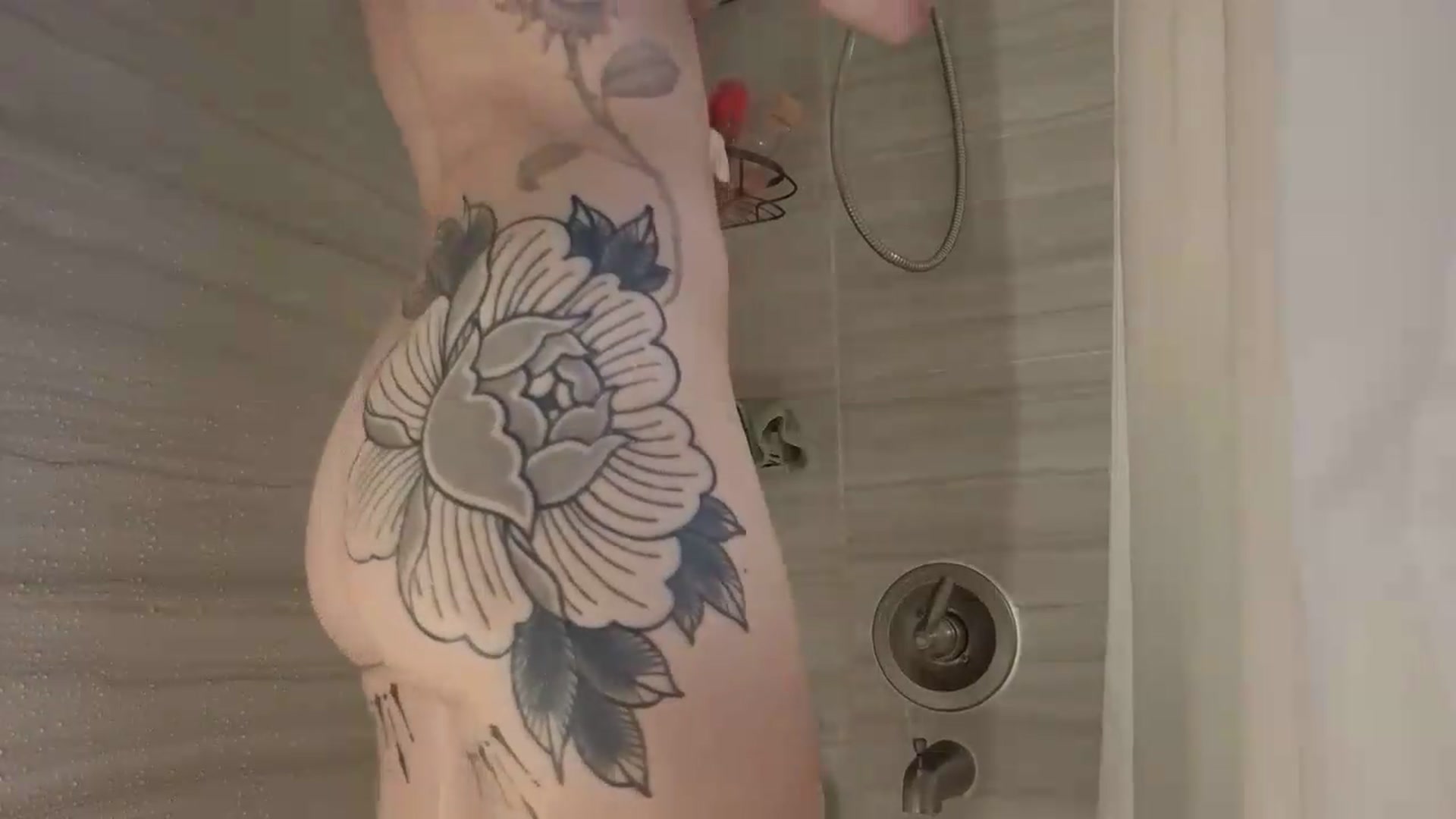 Gallery image thumbnail from wannabeMILF's myfreecams stream on, 09/02/2026, 04:04 image 15 of 20
