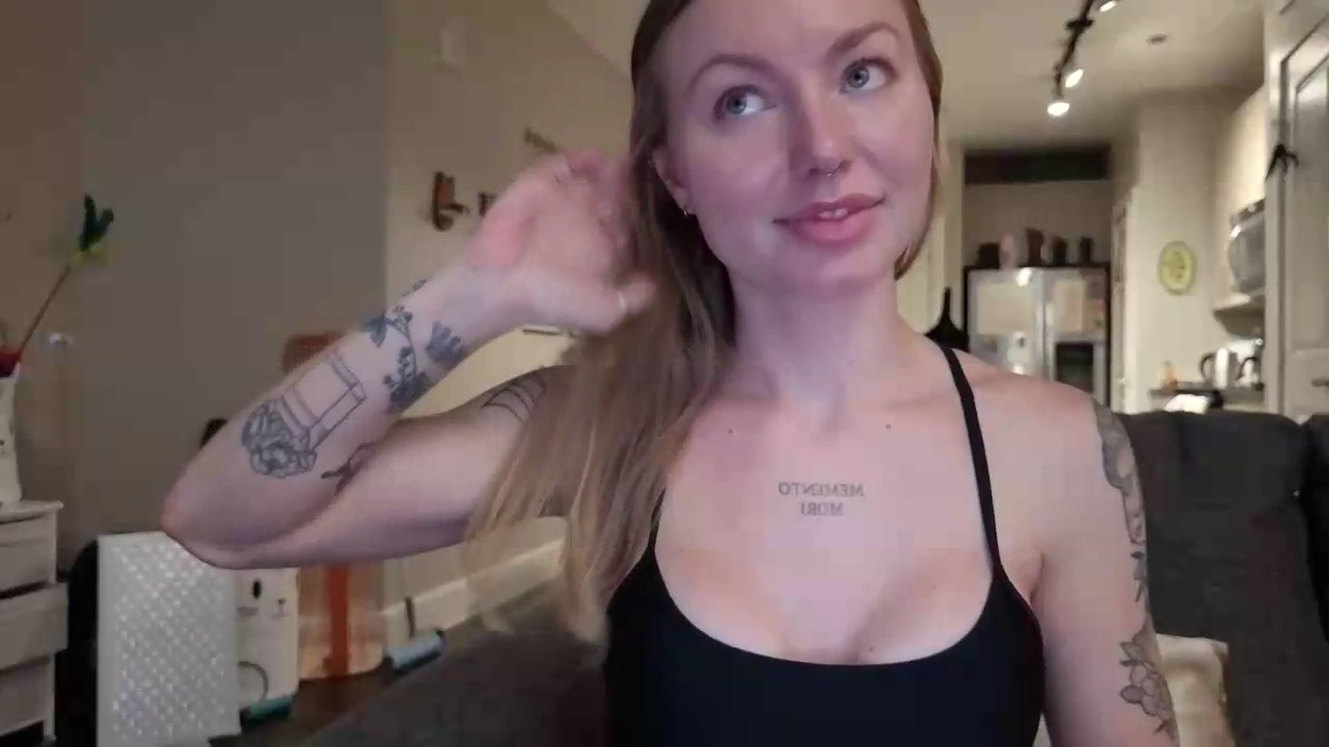 Gallery image thumbnail from wannabeMILF's myfreecams stream on, 09/03/2026, 01:20 image 19 of 20