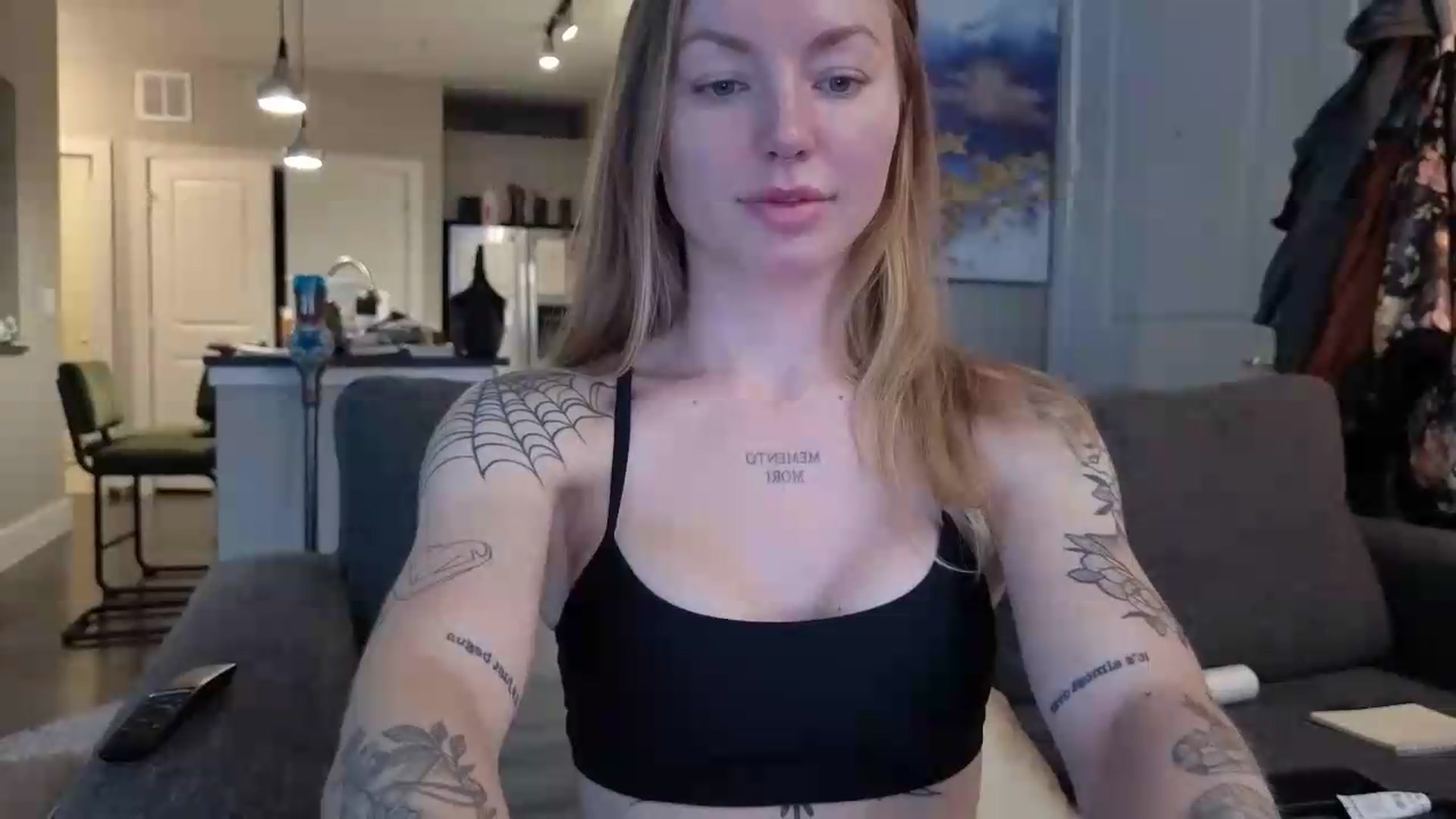 Gallery image thumbnail from wannabeMILF's myfreecams stream on, 09/03/2026, 01:20 image 4 of 20