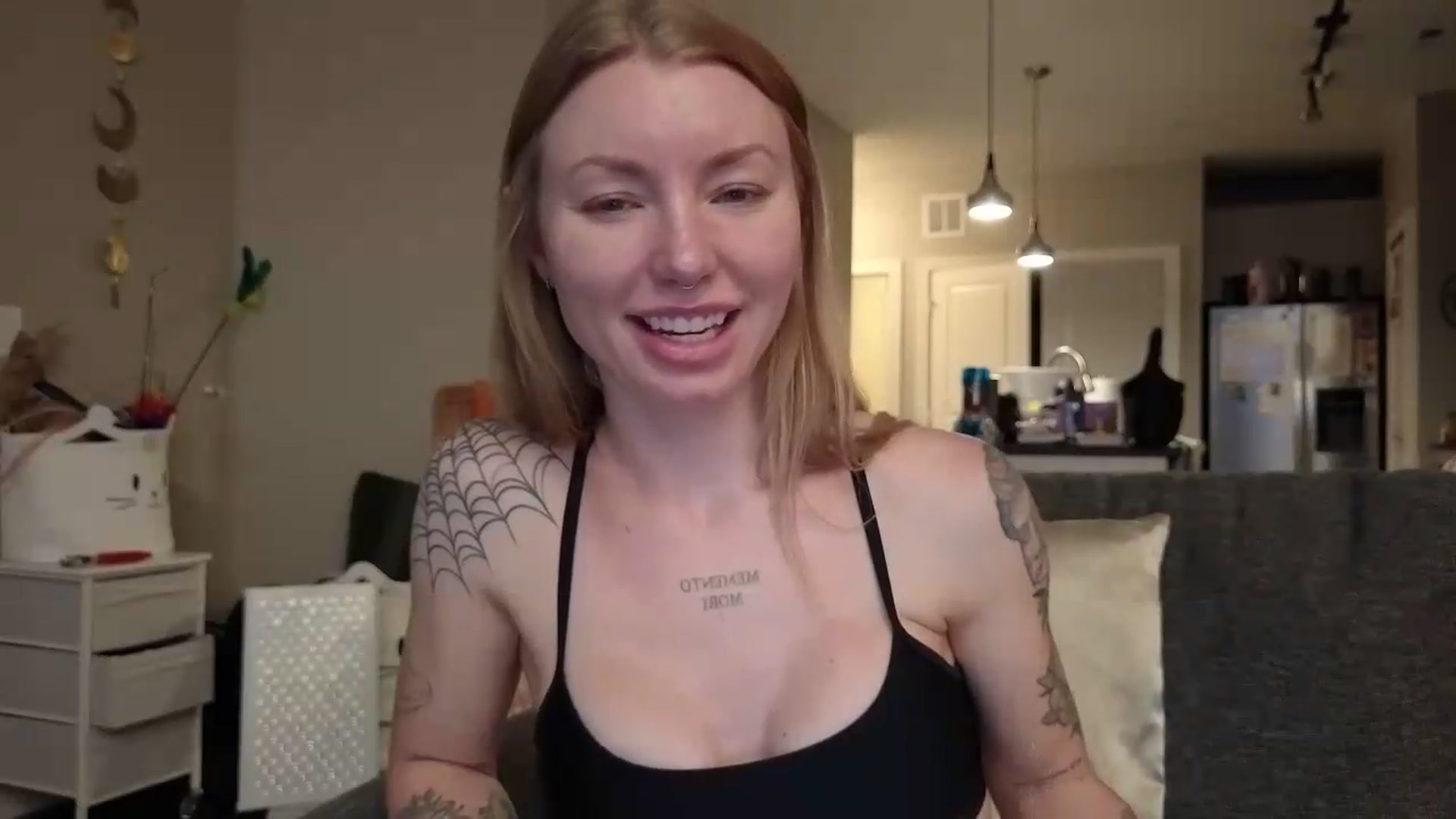 Gallery image thumbnail from wannabeMILF's myfreecams stream on, 09/03/2026, 03:56 image 4 of 20