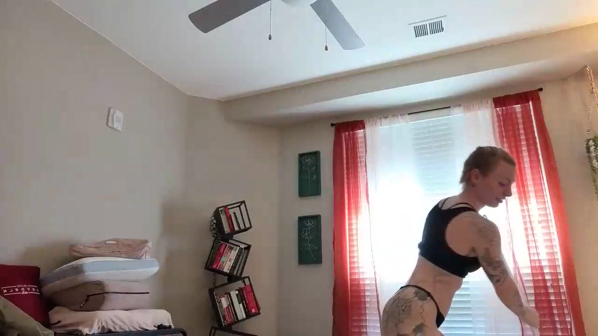 Gallery image thumbnail from wannabeMILF's myfreecams stream on, 09/04/2026, 24:31 image 10 of 20