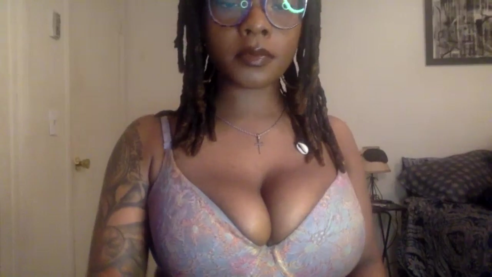 Gallery image thumbnail from warmhoney888's myfreecams stream on, 11/11/2024, 13:21 image 18 of 20