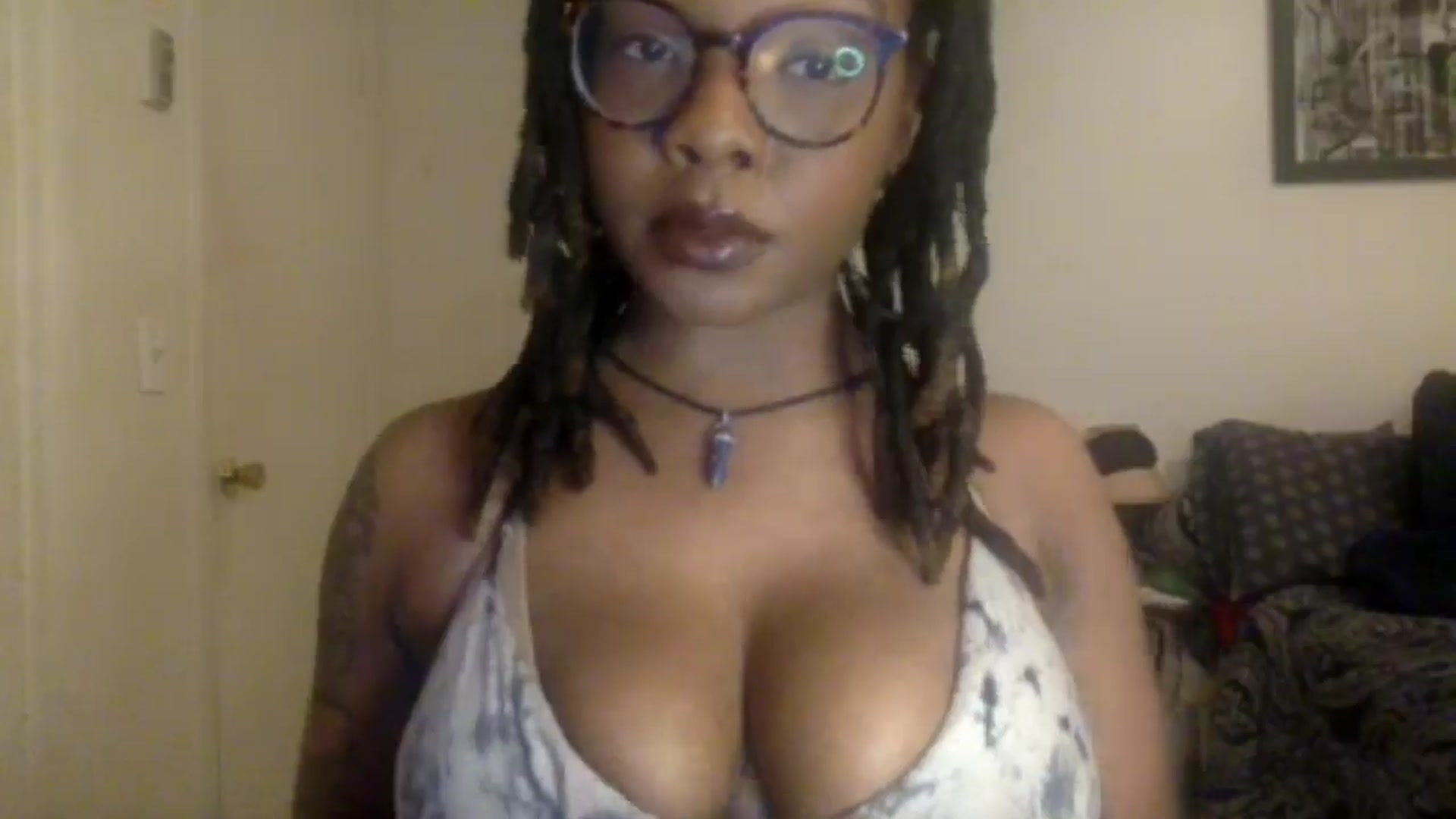 Gallery image thumbnail from warmhoney888's myfreecams stream on, 11/30/2024, 07:20 image 6 of 20