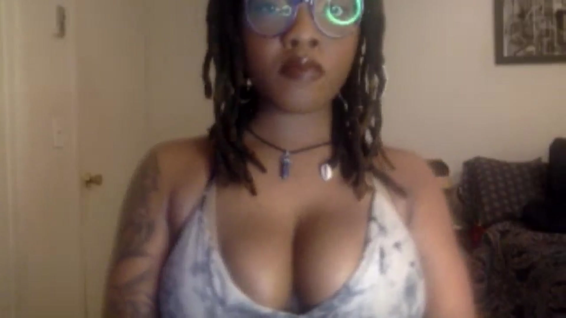 Gallery image thumbnail from warmhoney888's myfreecams stream on, 11/30/2024, 07:20 image 4 of 20
