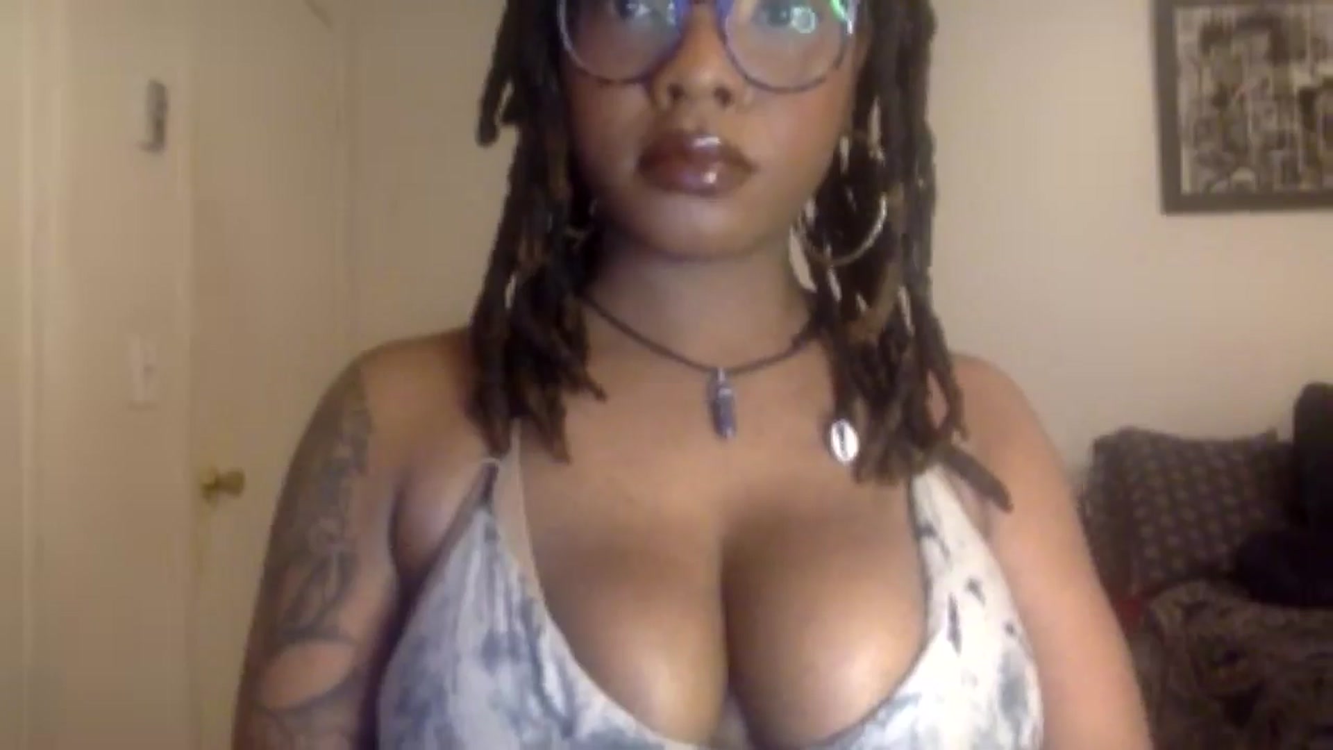 Gallery image thumbnail from warmhoney888's myfreecams stream on, 11/30/2024, 07:20 image 18 of 20
