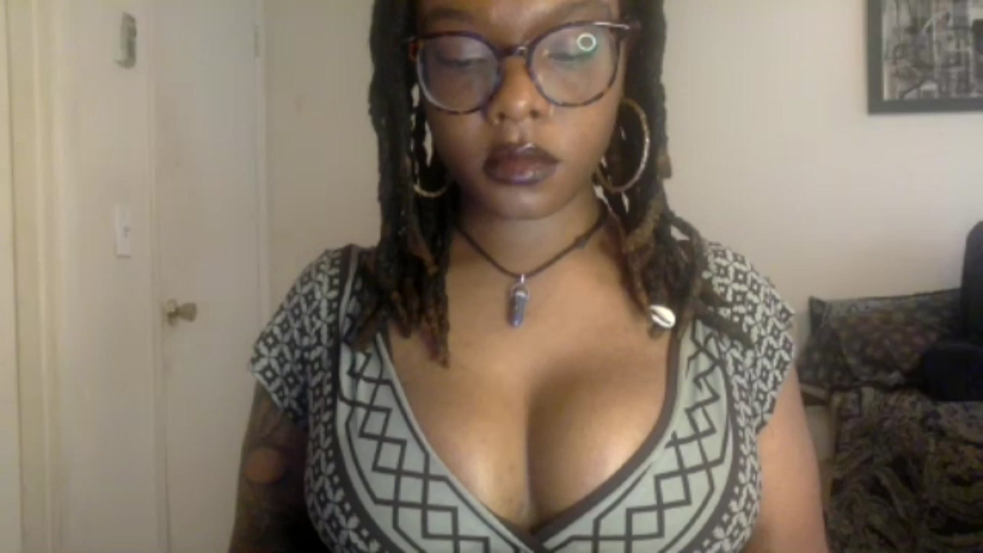 Gallery image thumbnail from warmhoney888's myfreecams stream on, 12/08/2024, 15:11 image 19 of 20