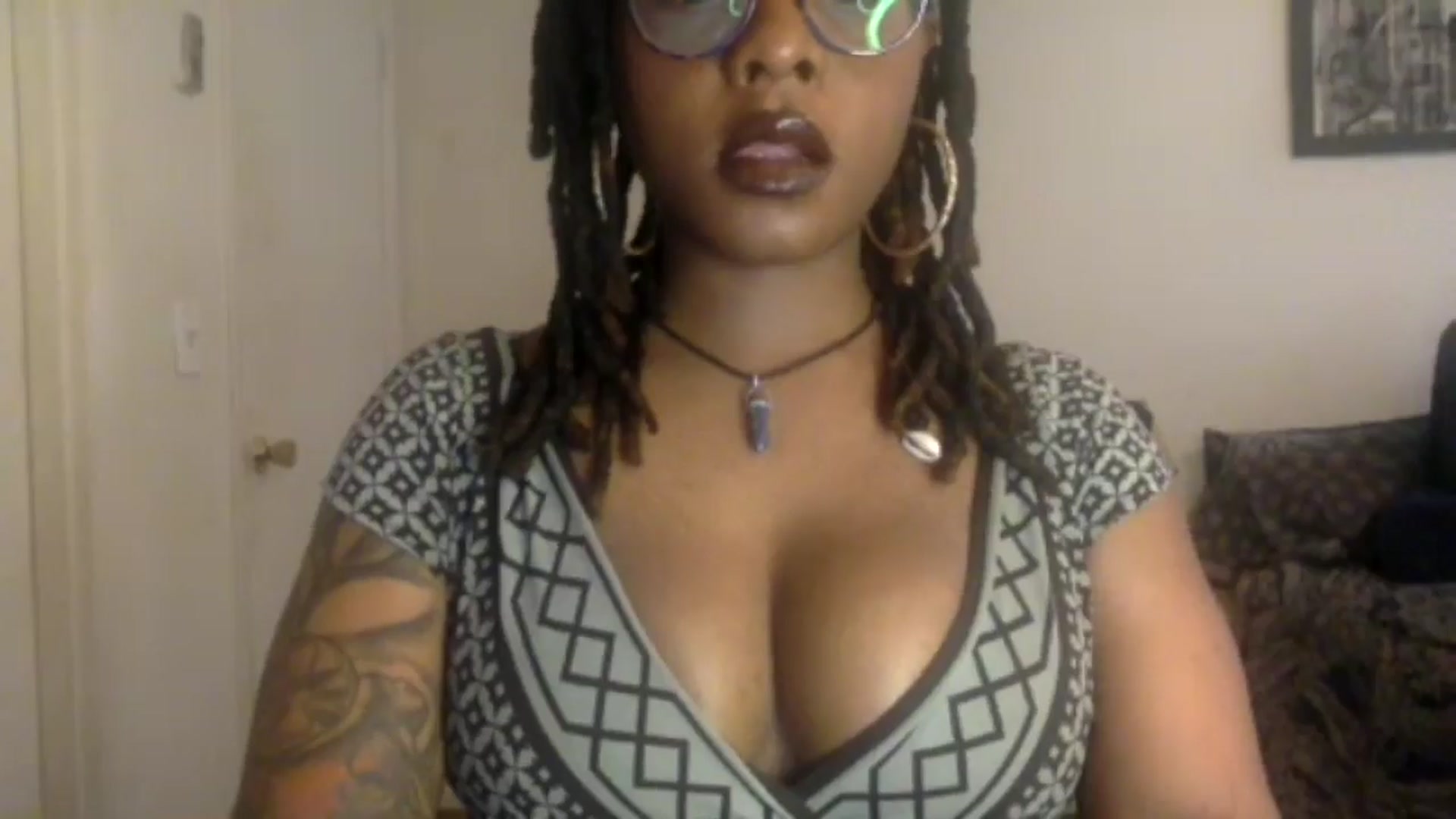 Gallery image thumbnail from warmhoney888's myfreecams stream on, 12/08/2024, 15:11 image 8 of 20