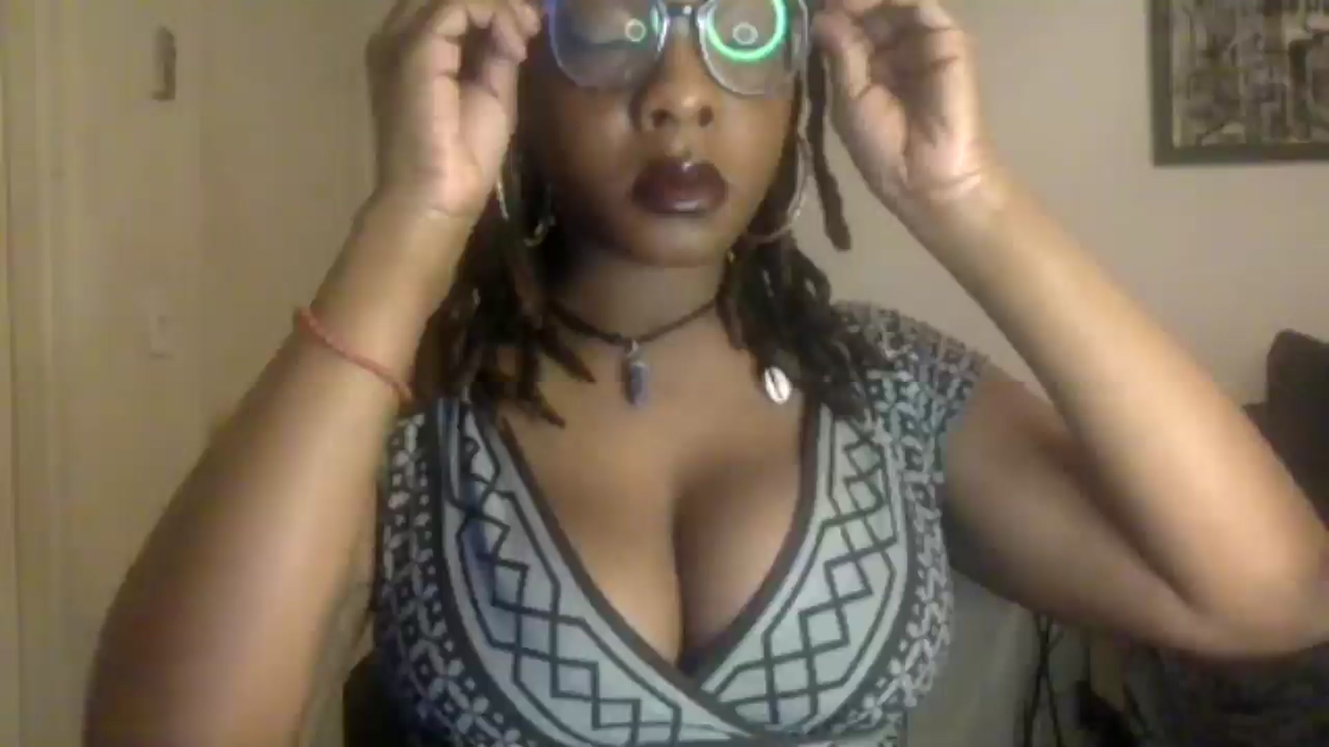 Gallery image thumbnail from warmhoney888's myfreecams stream on, 12/10/2024, 07:26 image 1 of 20