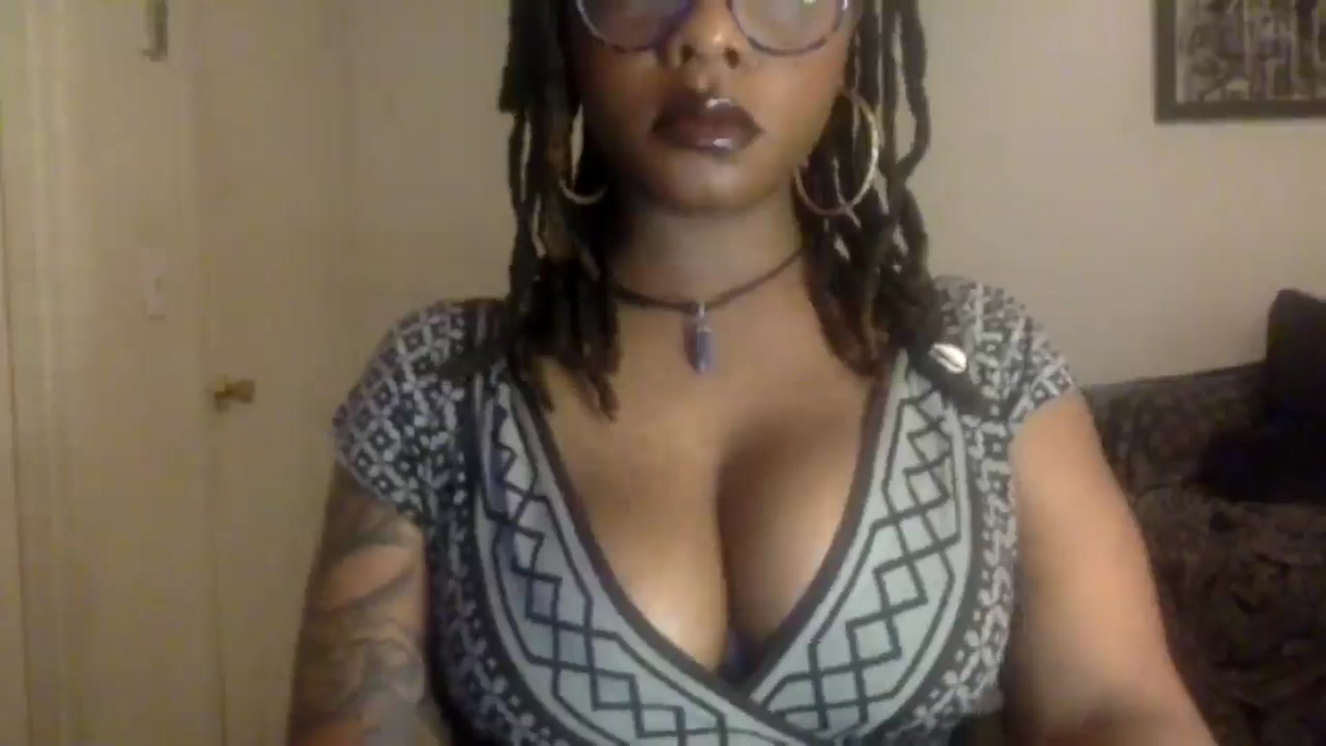 Gallery image thumbnail from warmhoney888's myfreecams stream on, 12/10/2024, 07:26 image 11 of 20