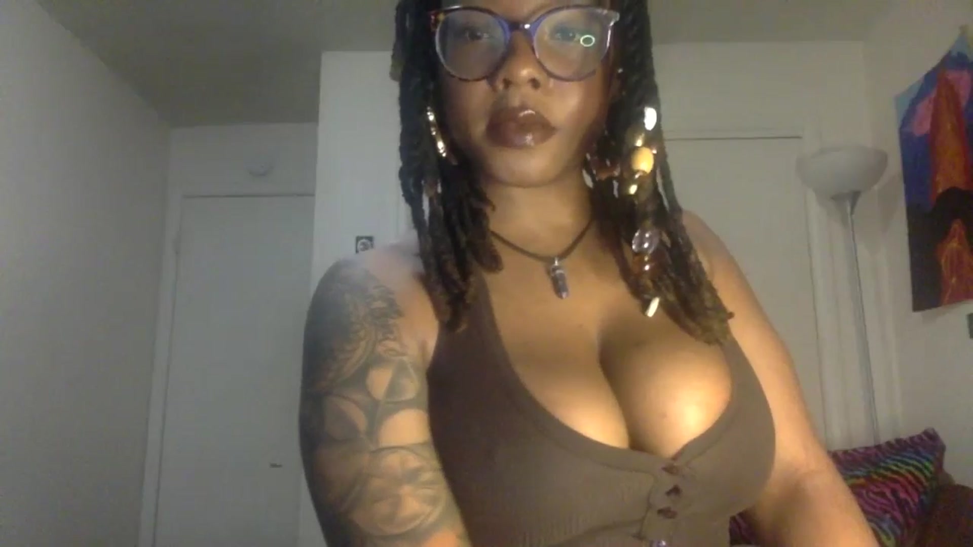 Gallery image thumbnail from warmhoney888's myfreecams stream on, 01/24/2025, 11:38 image 13 of 20