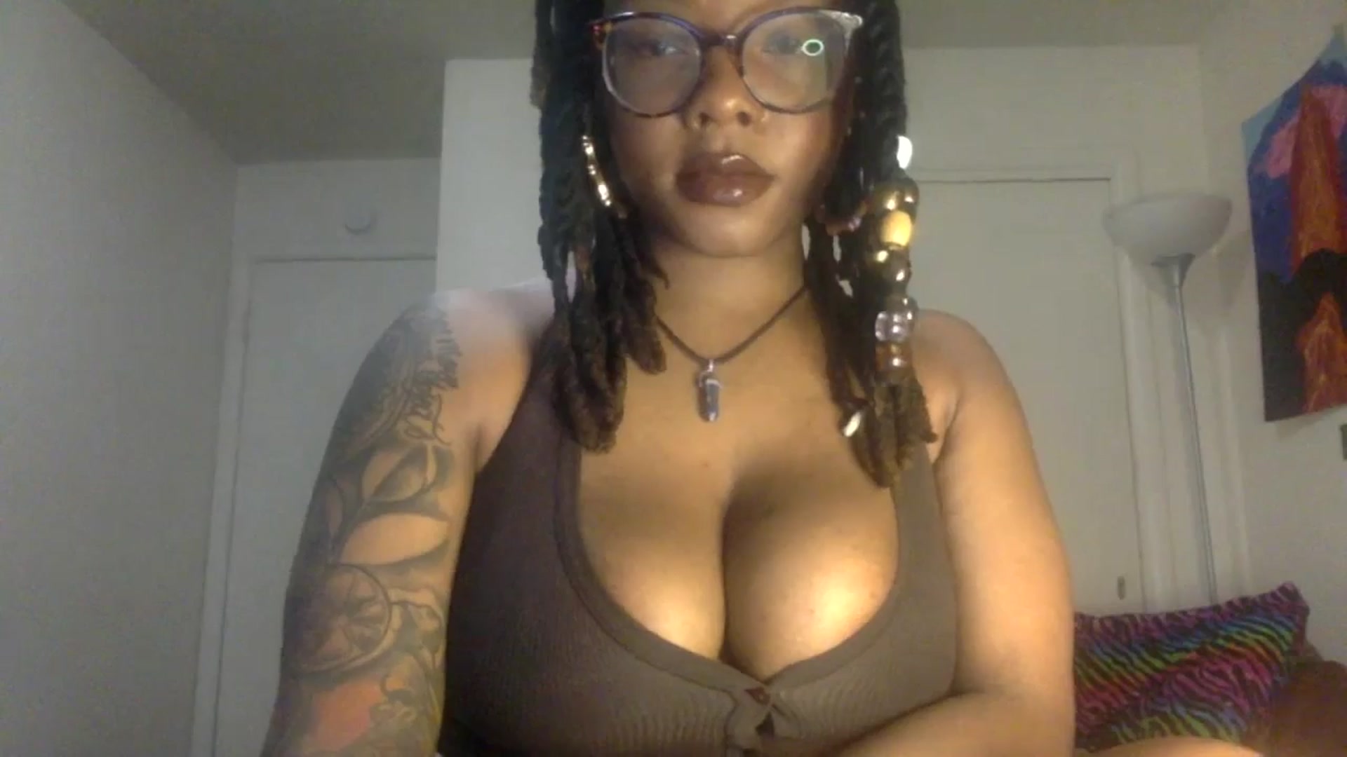 Gallery image thumbnail from warmhoney888's myfreecams stream on, 01/24/2025, 11:38 image 14 of 20