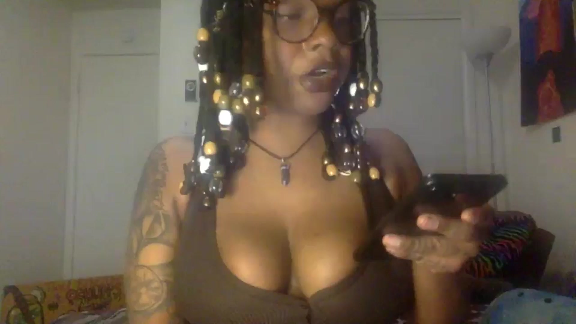 Gallery image thumbnail from warmhoney888's myfreecams stream on, 01/28/2025, 09:32 image 16 of 20