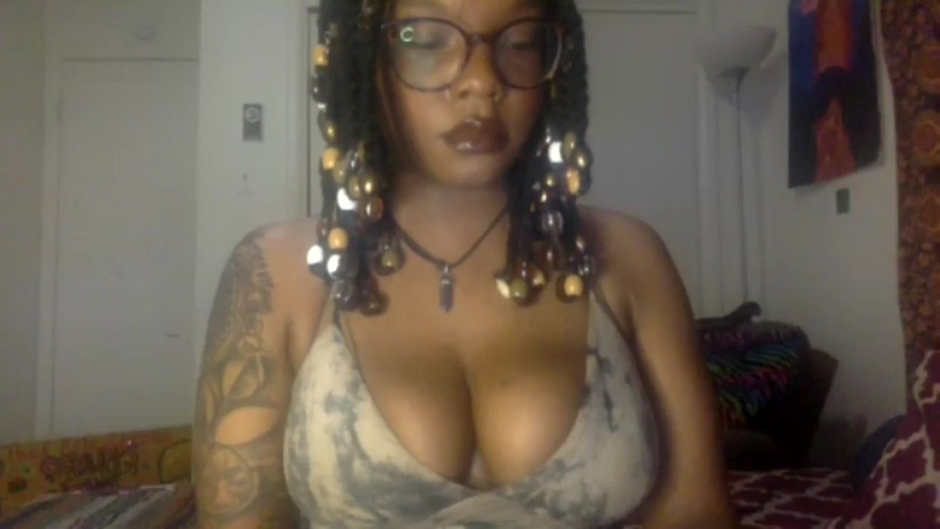 Gallery image thumbnail from warmhoney888's myfreecams stream on, 01/28/2025, 11:30 image 12 of 20