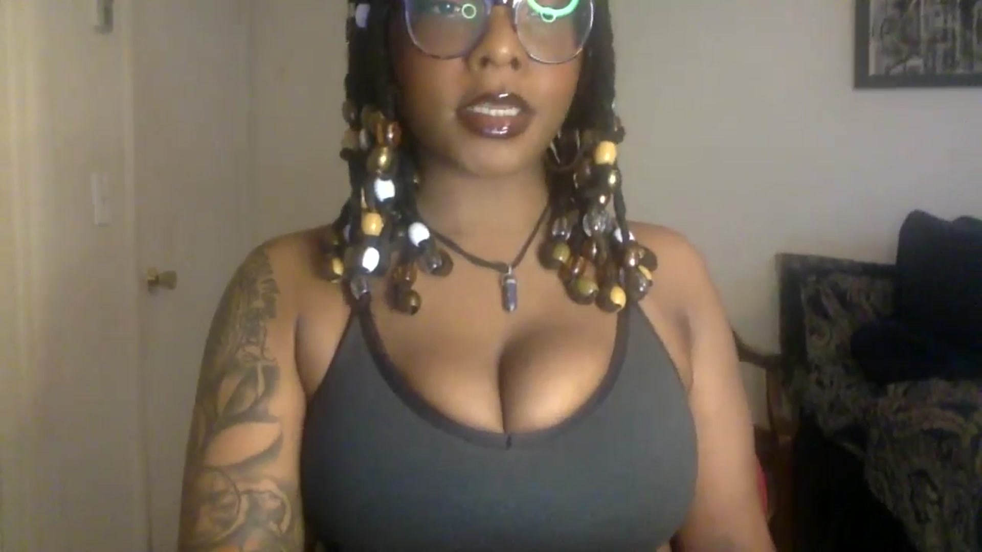 Gallery image thumbnail from warmhoney888's myfreecams stream on, 03/23/2025, 12:40 image 19 of 20