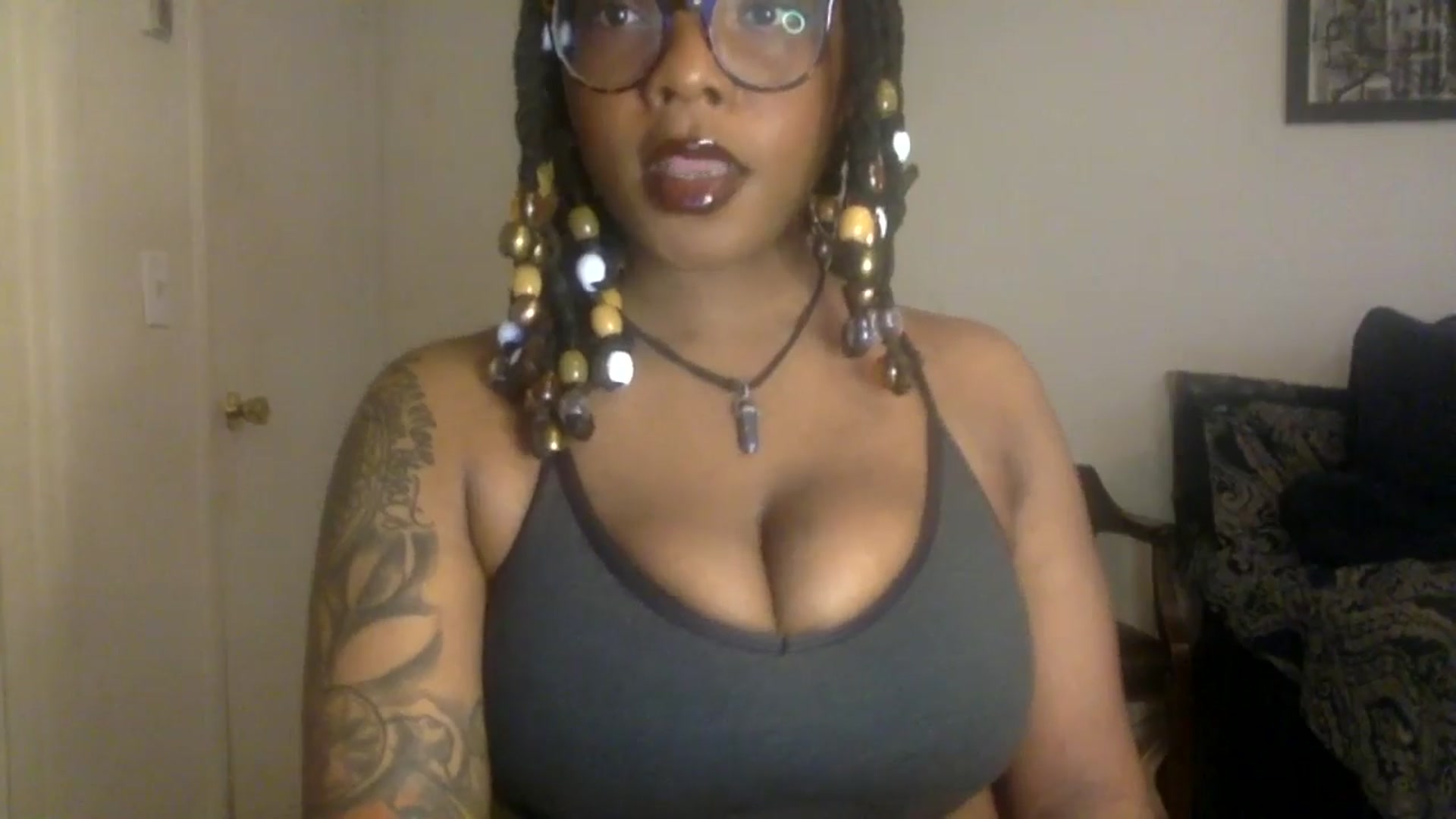 Gallery image thumbnail from warmhoney888's myfreecams stream on, 03/23/2025, 12:40 image 6 of 20