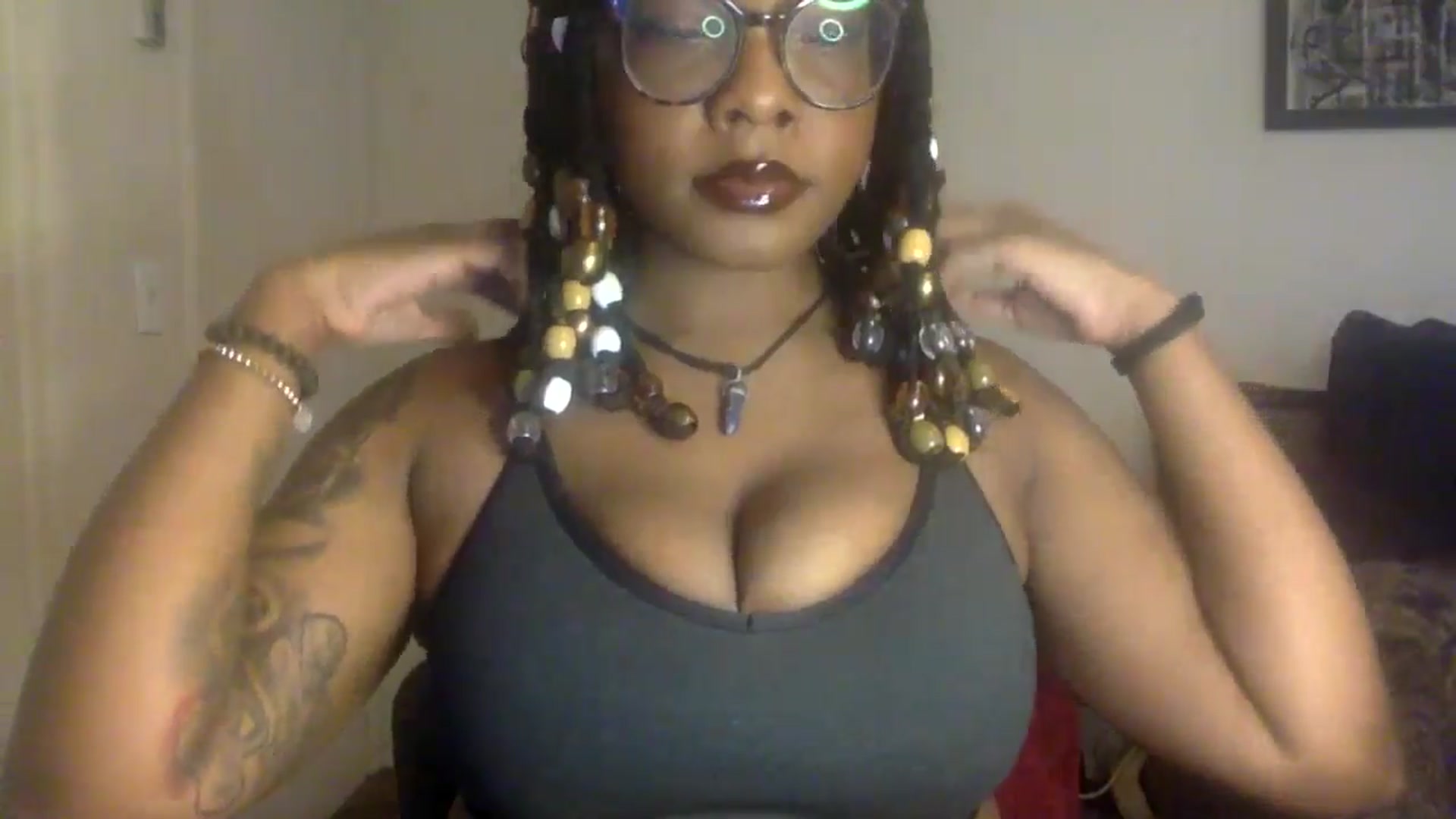 Gallery image thumbnail from warmhoney888's myfreecams stream on, 03/23/2025, 12:40 image 13 of 20