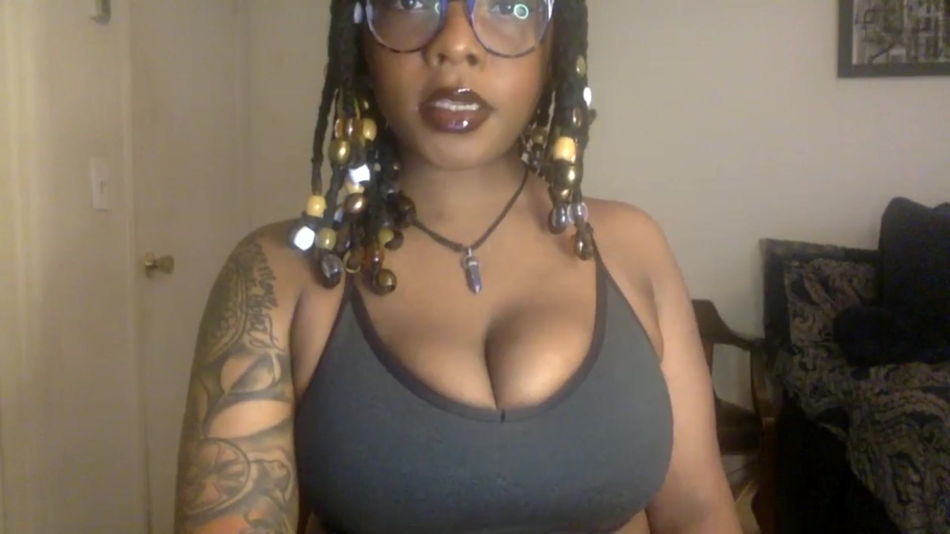 Gallery image thumbnail from warmhoney888's myfreecams stream on, 03/23/2025, 12:40 image 2 of 20