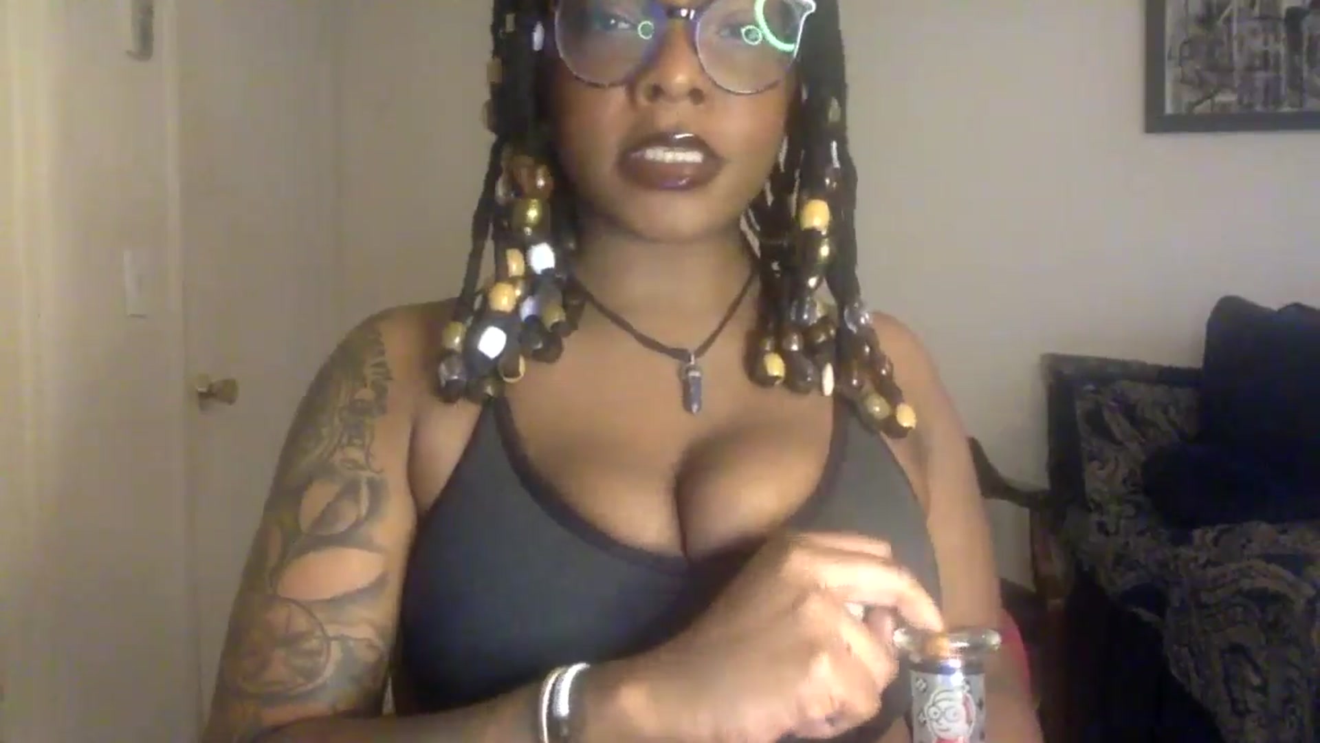 Gallery image thumbnail from warmhoney888's myfreecams stream on, 03/23/2025, 12:40 image 16 of 20