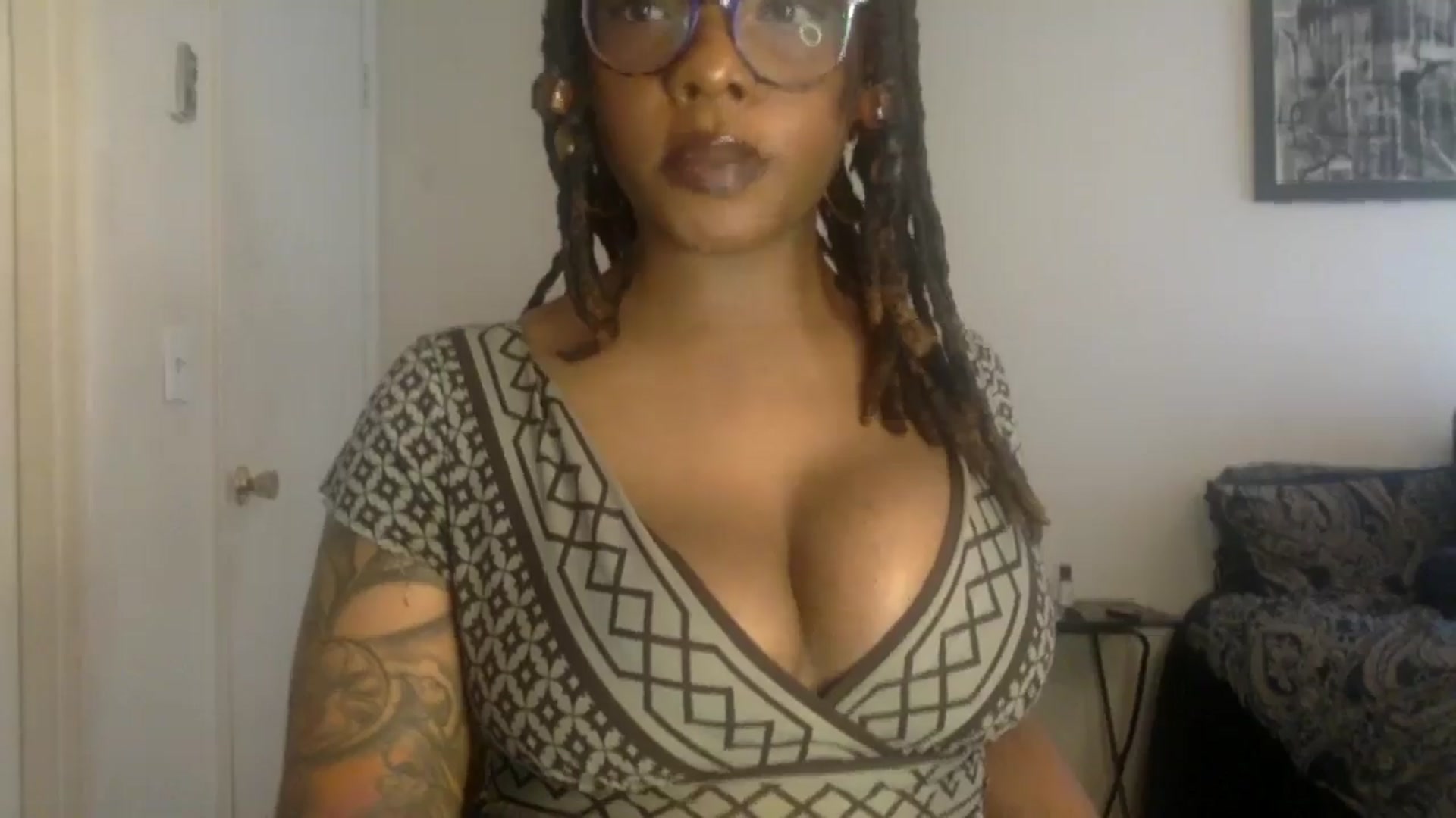 Gallery image thumbnail from warmhoney888's myfreecams stream on, 04/27/2025, 18:52 image 11 of 20