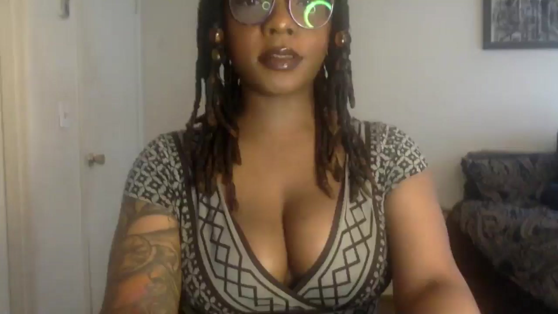 Gallery image thumbnail from warmhoney888's myfreecams stream on, 04/27/2025, 18:52 image 7 of 20