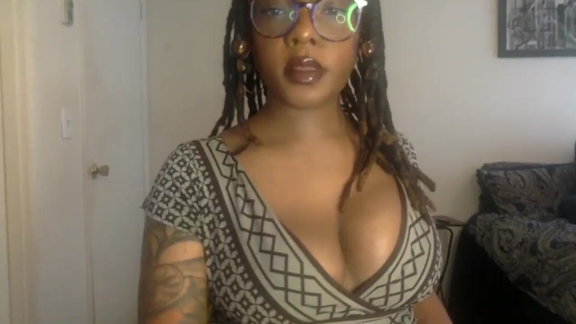 Gallery image thumbnail from warmhoney888's myfreecams stream on, 04/27/2025, 18:52 image 9 of 20
