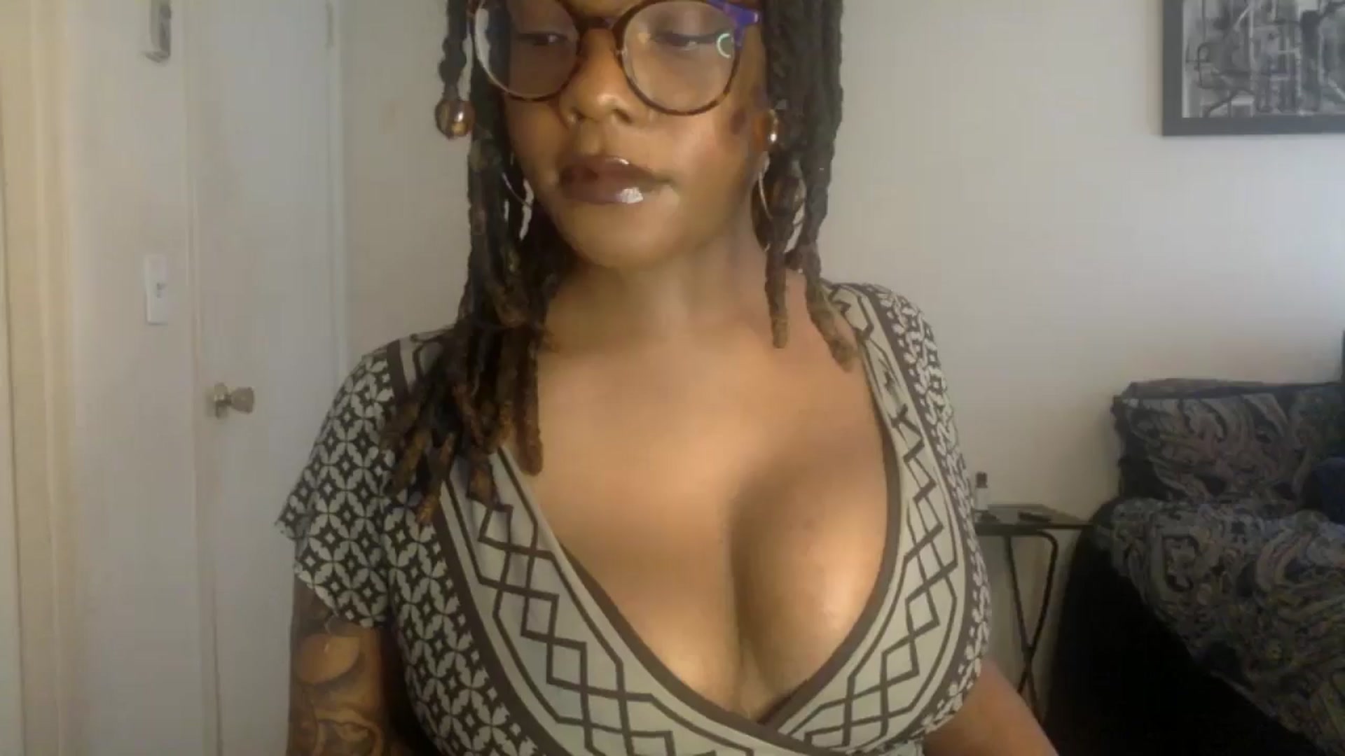 Gallery image thumbnail from warmhoney888's myfreecams stream on, 04/27/2025, 18:52 image 8 of 20