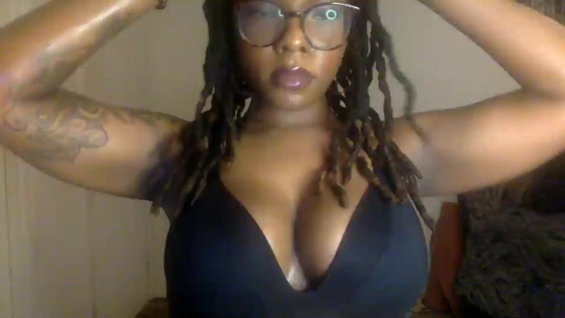Gallery image thumbnail from warmhoney888's myfreecams stream on, 06/28/2025, 11:09 image 17 of 20