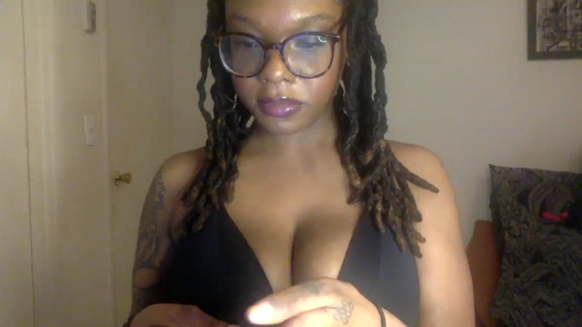Gallery image thumbnail from warmhoney888's myfreecams stream on, 06/28/2025, 11:09 image 4 of 20