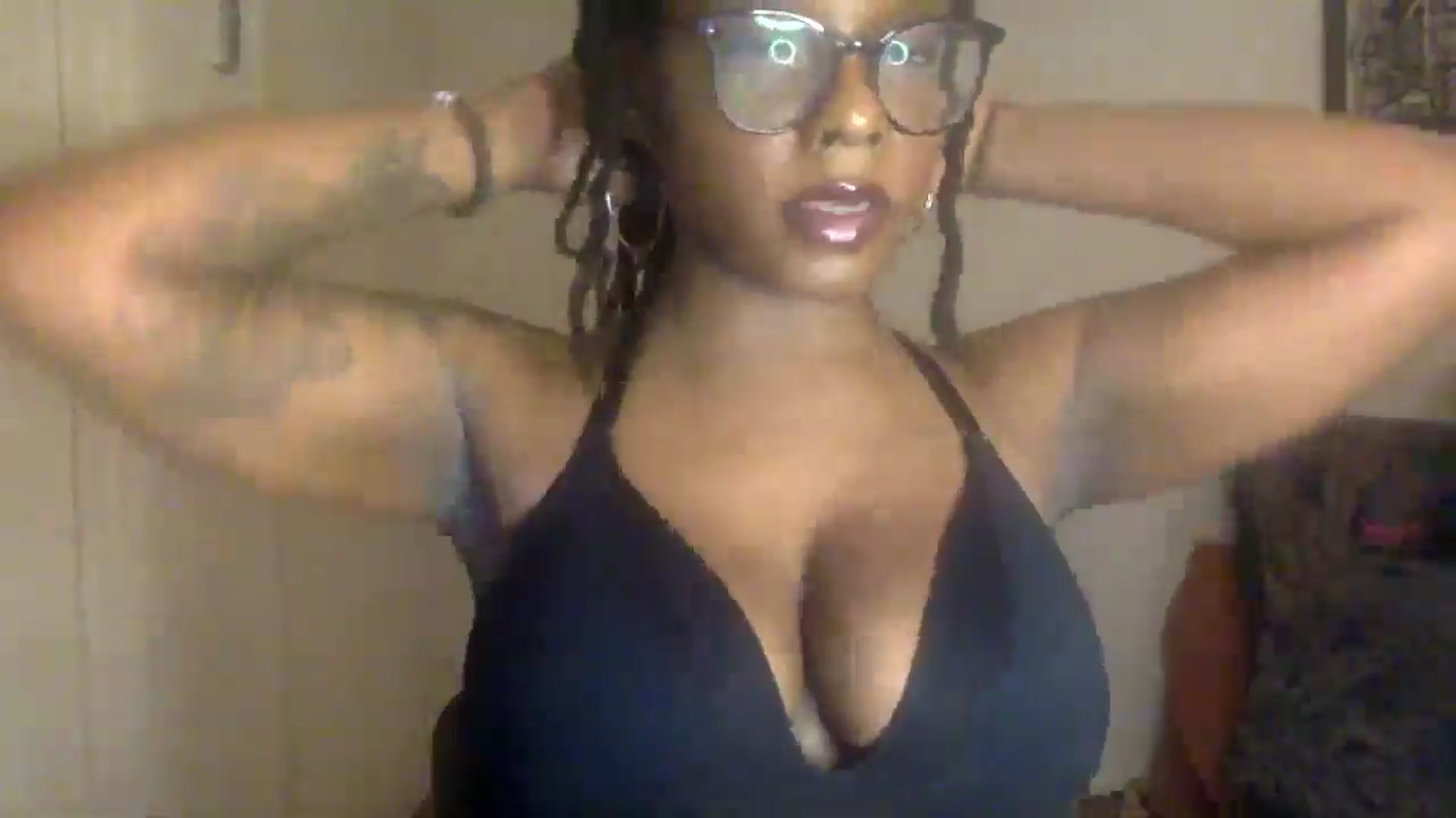 Gallery image thumbnail from warmhoney888's myfreecams stream on, 06/28/2025, 11:09 image 5 of 20