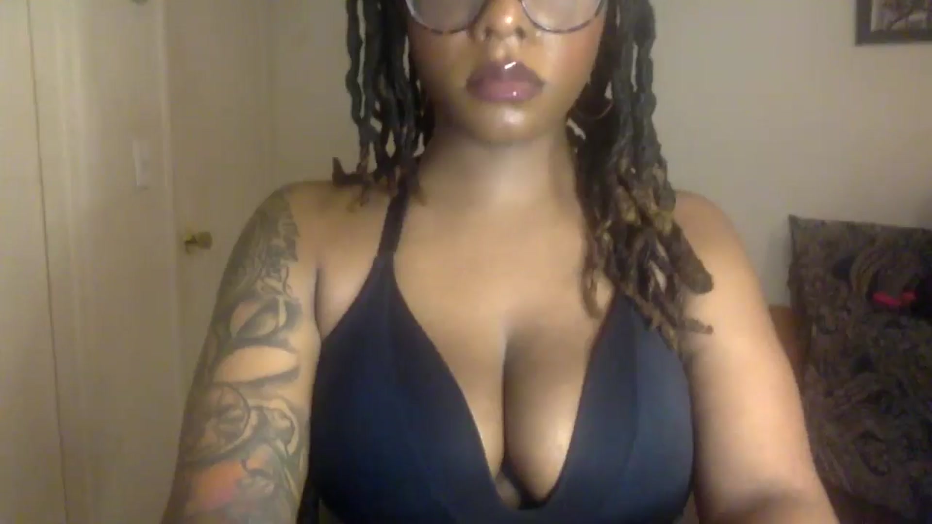 Gallery image thumbnail from warmhoney888's myfreecams stream on, 06/28/2025, 11:09 image 7 of 20