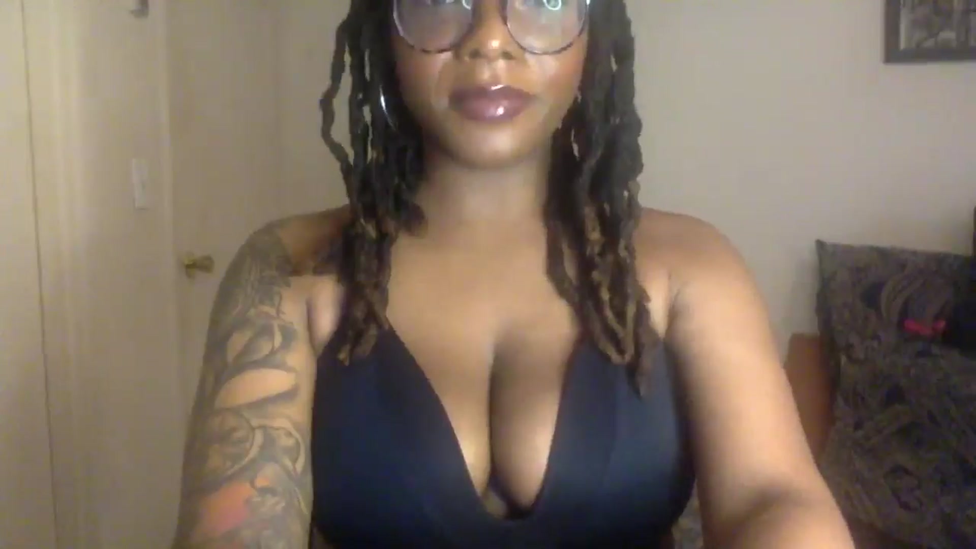 Gallery image thumbnail from warmhoney888's myfreecams stream on, 06/28/2025, 11:09 image 9 of 20