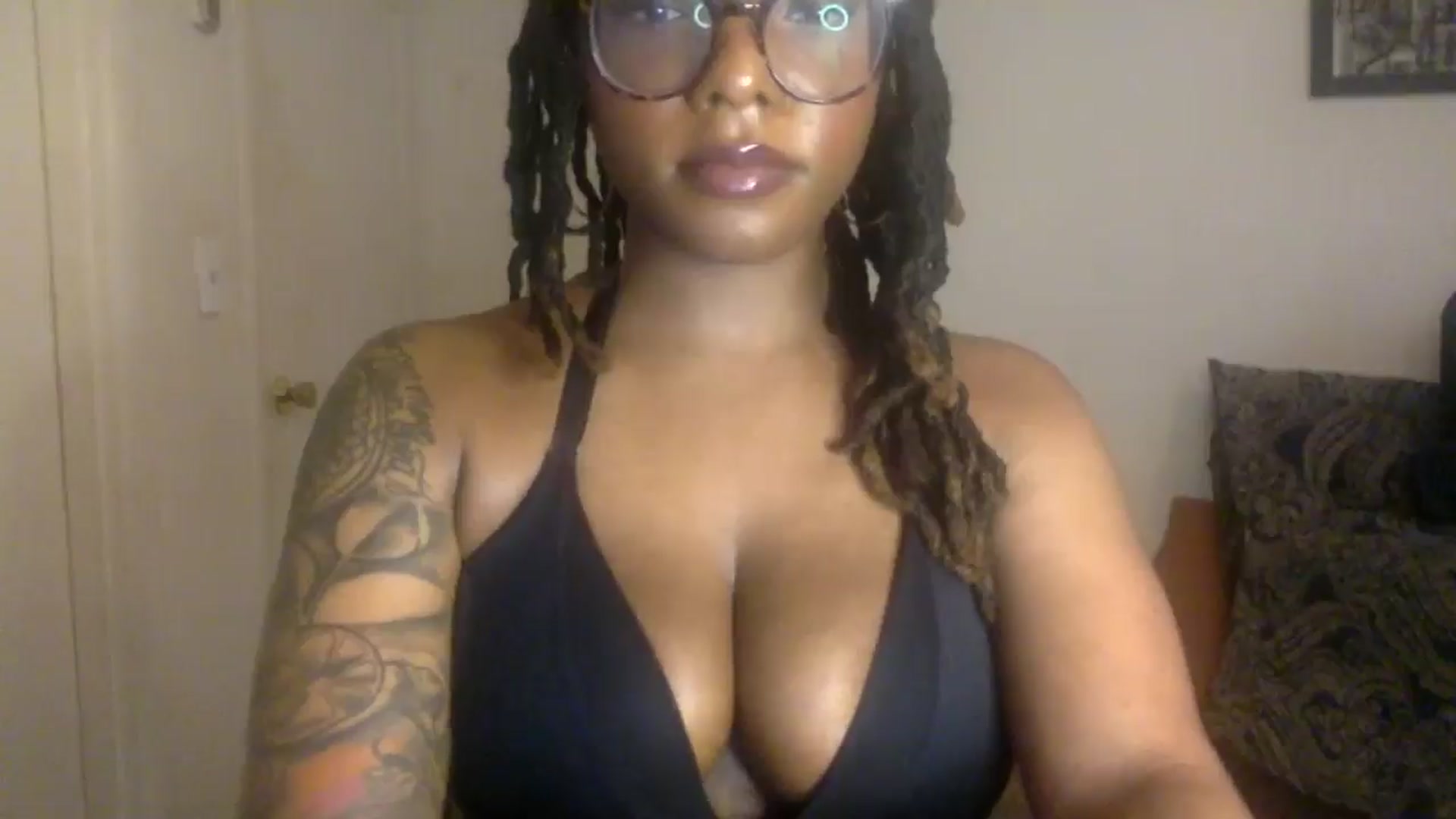Gallery image thumbnail from warmhoney888's myfreecams stream on, 06/28/2025, 11:33 image 16 of 20