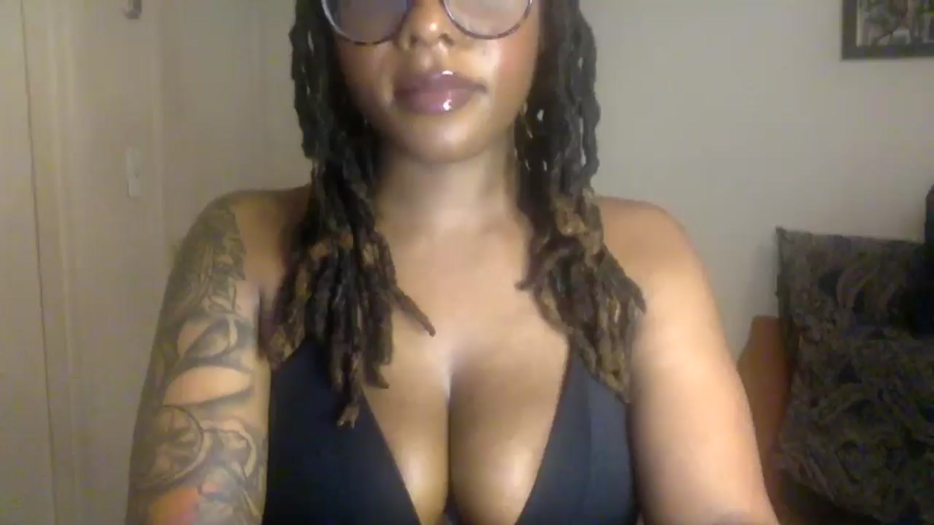 Gallery image thumbnail from warmhoney888's myfreecams stream on, 06/28/2025, 11:33 image 19 of 20