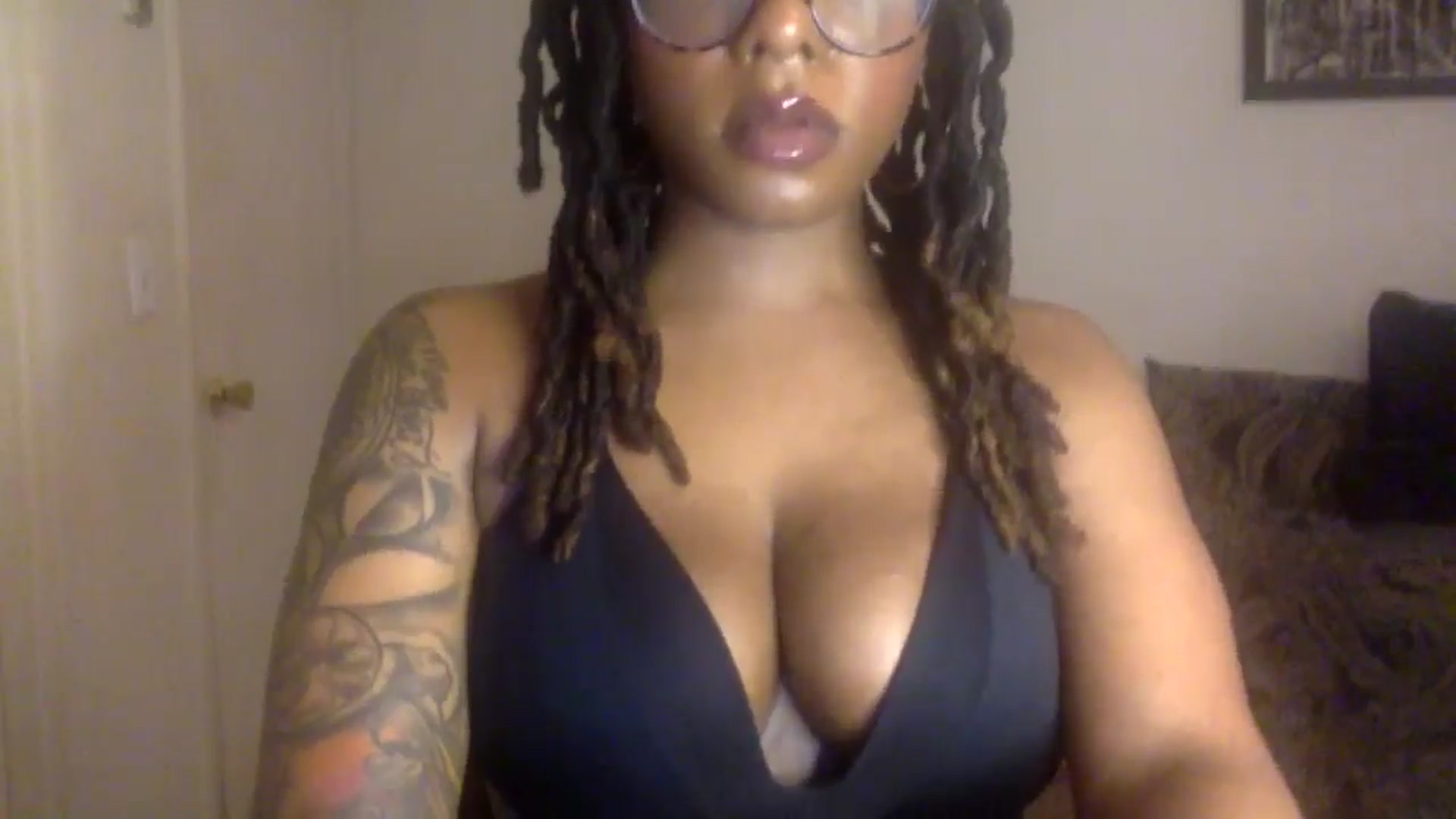Gallery image thumbnail from warmhoney888's myfreecams stream on, 06/28/2025, 11:33 image 6 of 20
