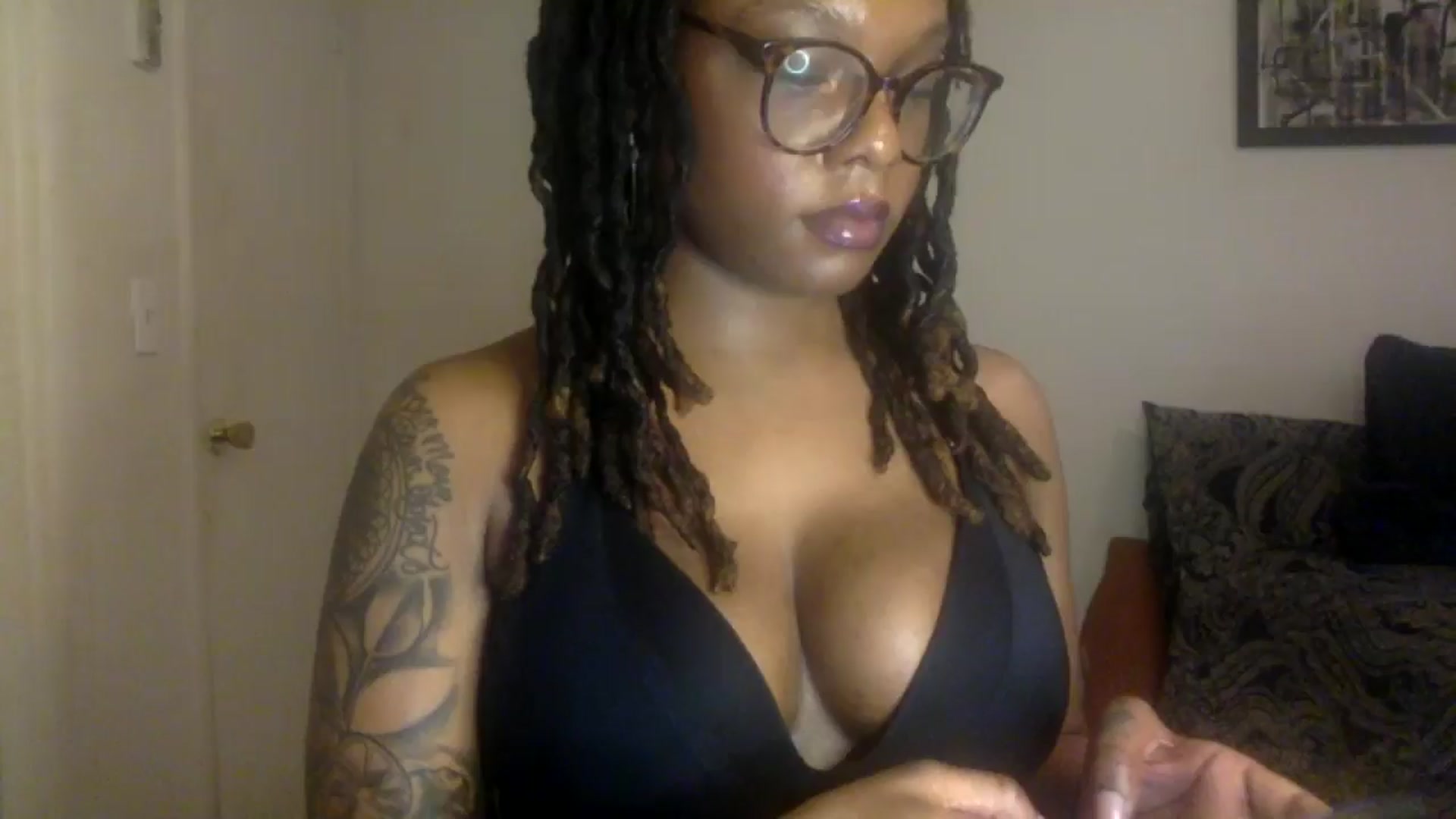 Gallery image thumbnail from warmhoney888's myfreecams stream on, 06/28/2025, 11:33 image 1 of 20